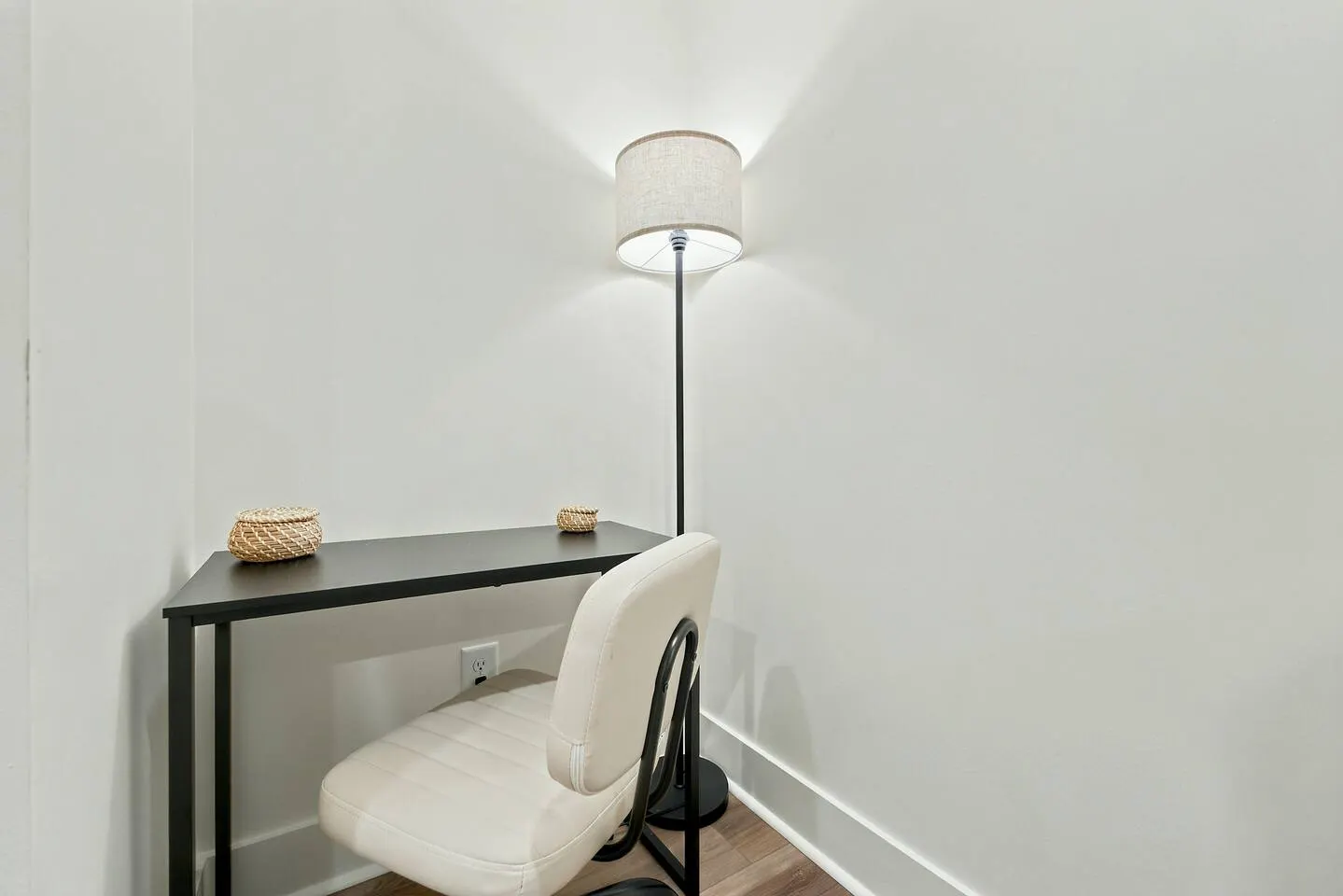 Stylish 3BR Westside Escape — photo 5