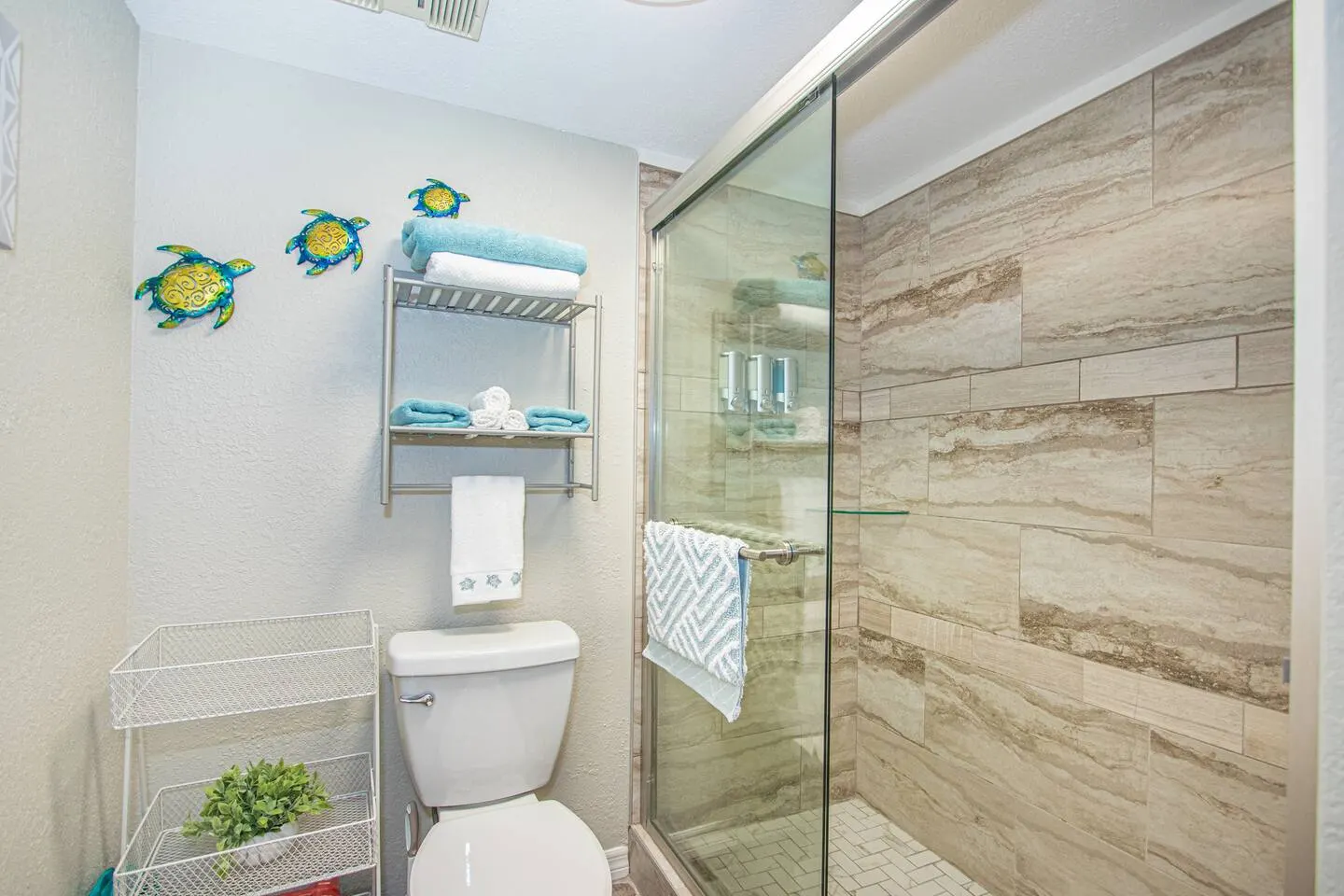 Treasure Island Beach Condo King & Gulf Views 17