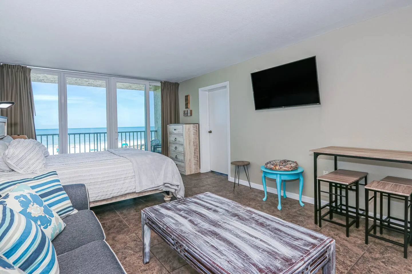 Treasure Island Beach Condo King & Gulf Views 8