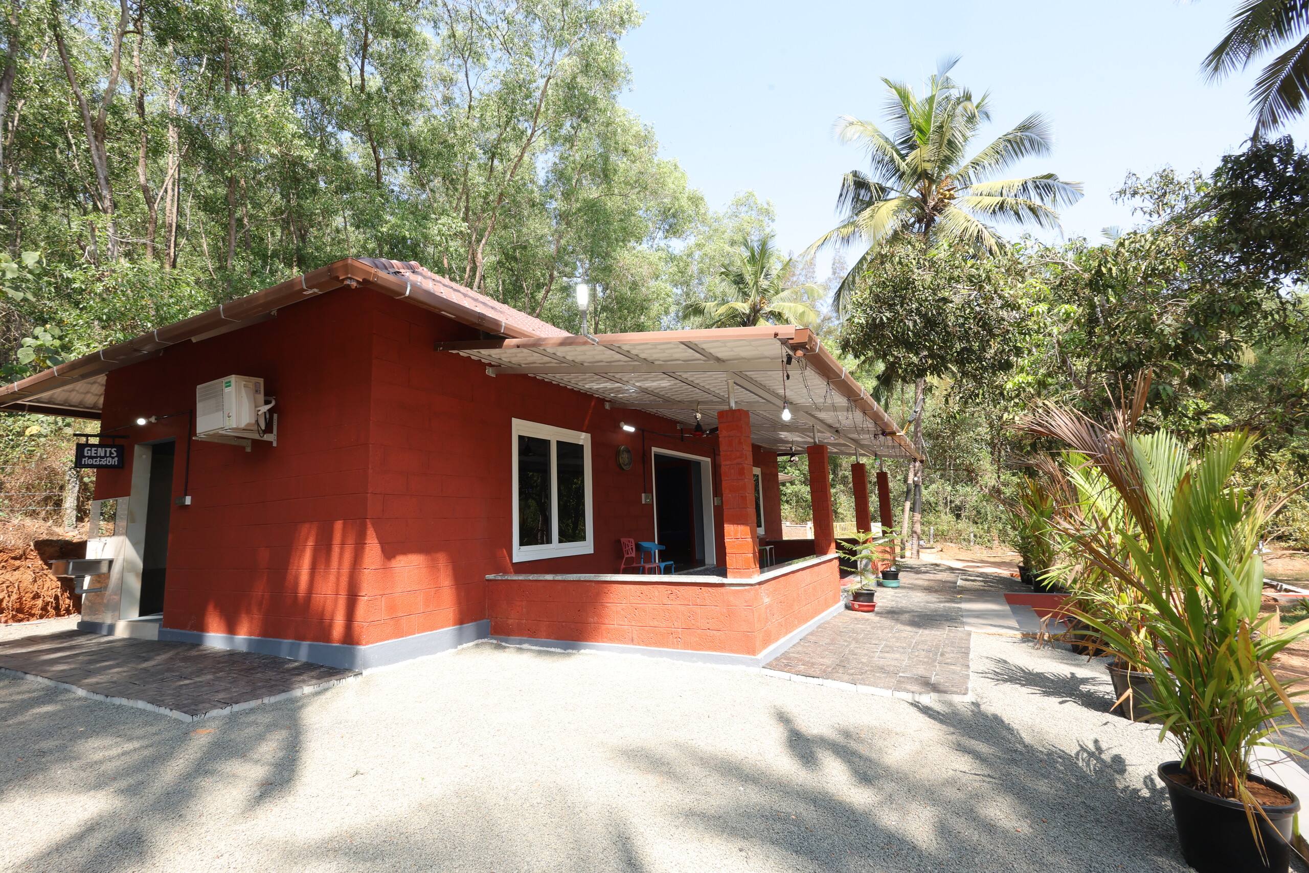 Tony's Estate - 2 BHK — photo 1