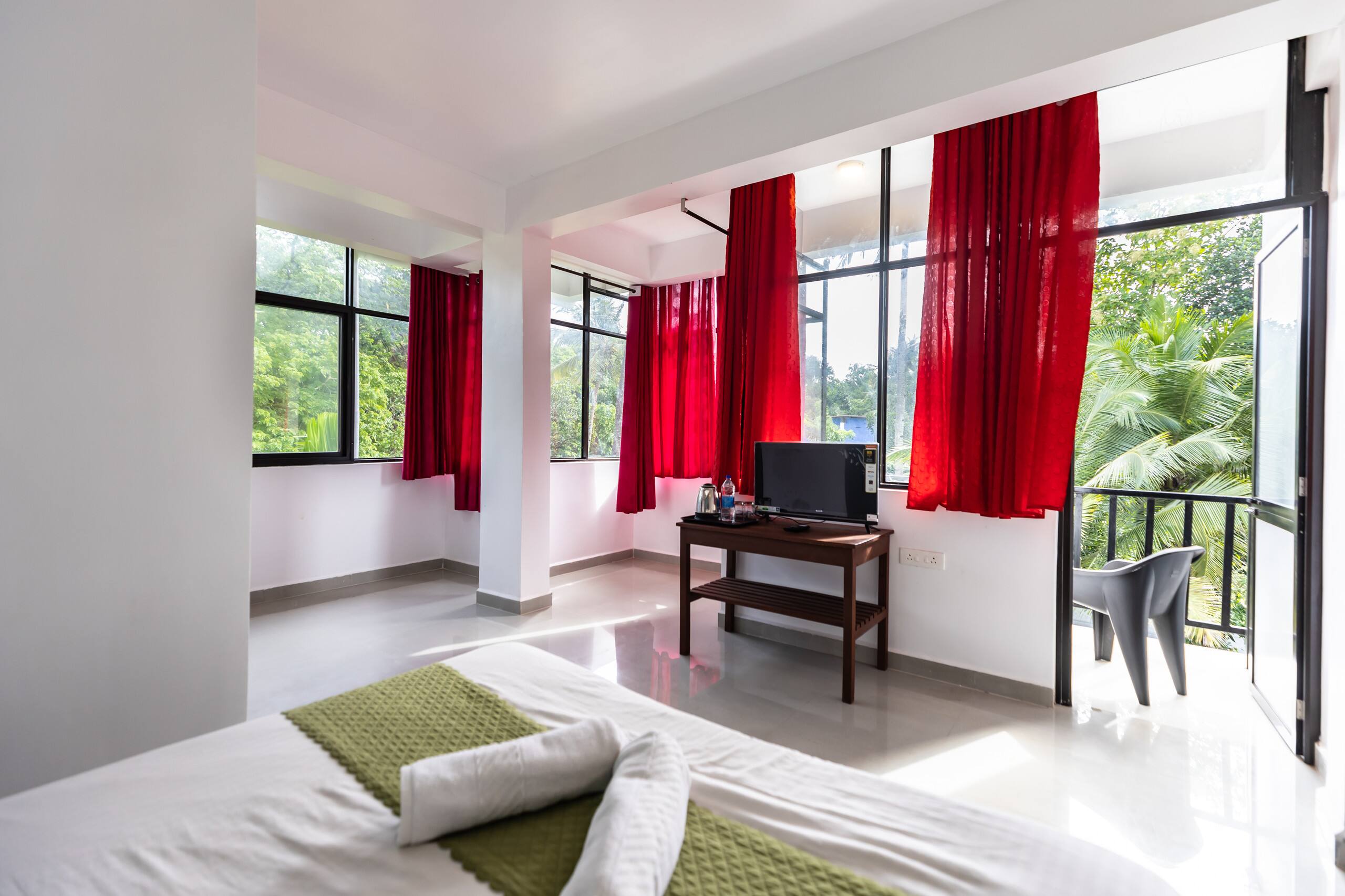 ColoursFly Hotel 13