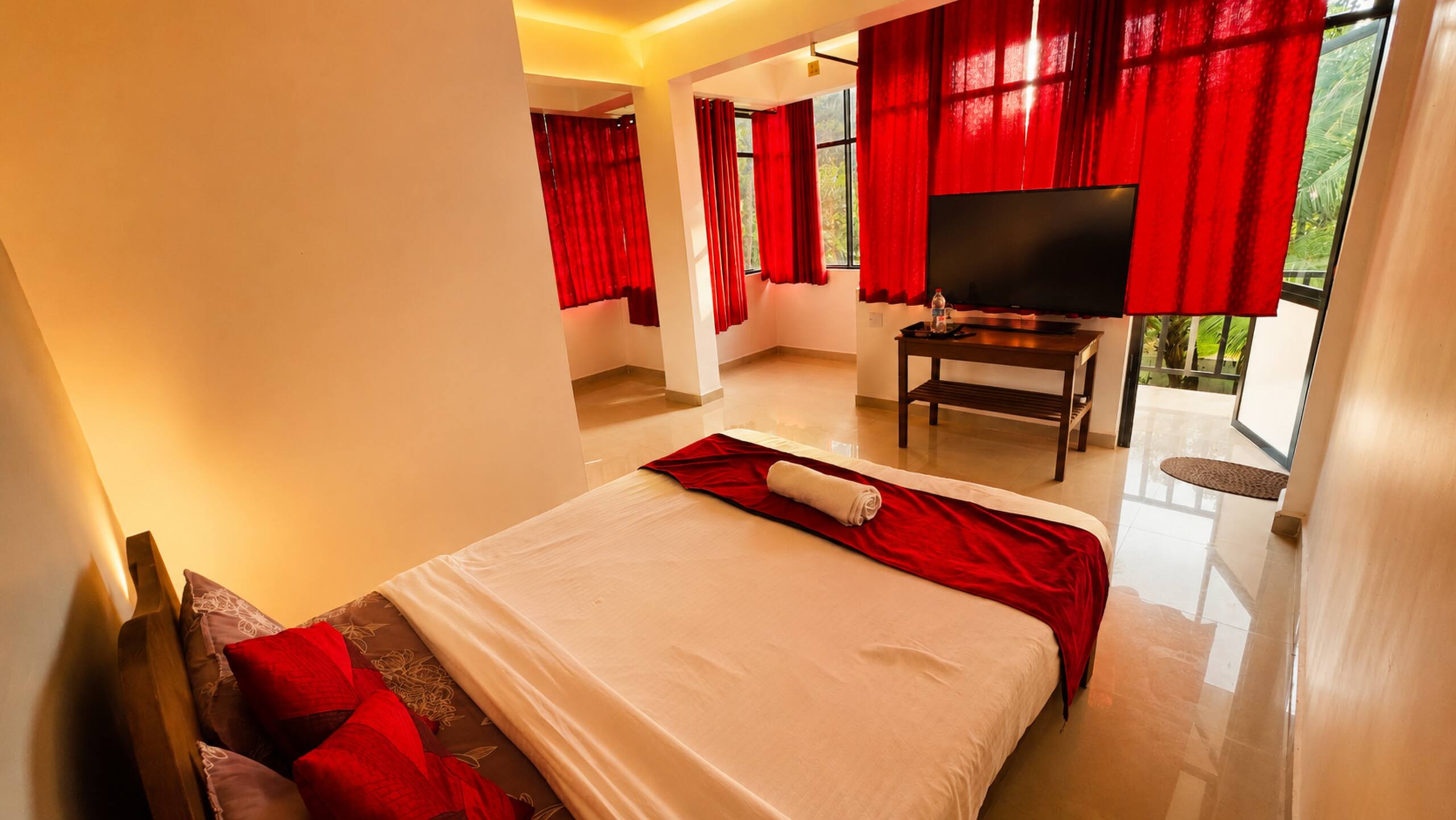 ColoursFly Hotel 10