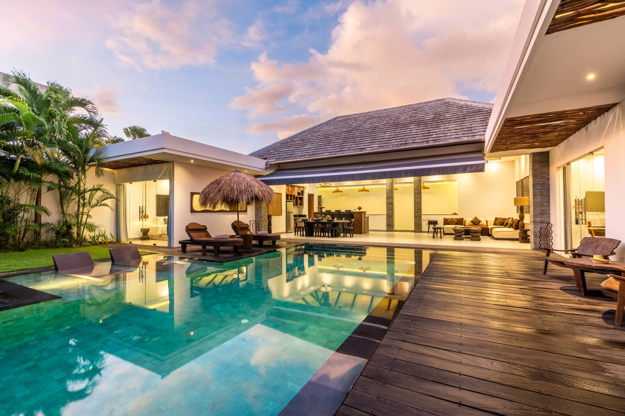 Private Pool 15