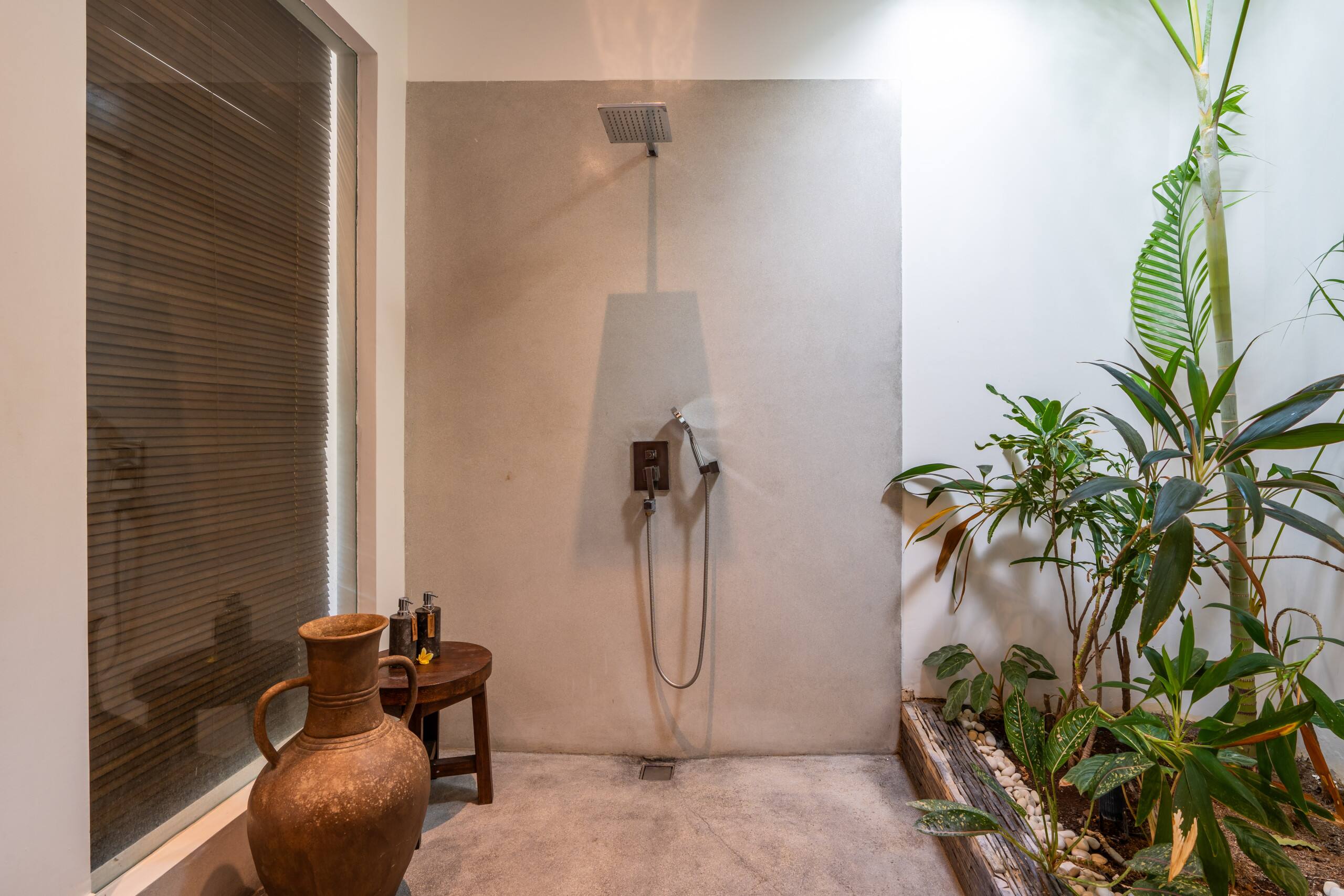 Private Pool 33