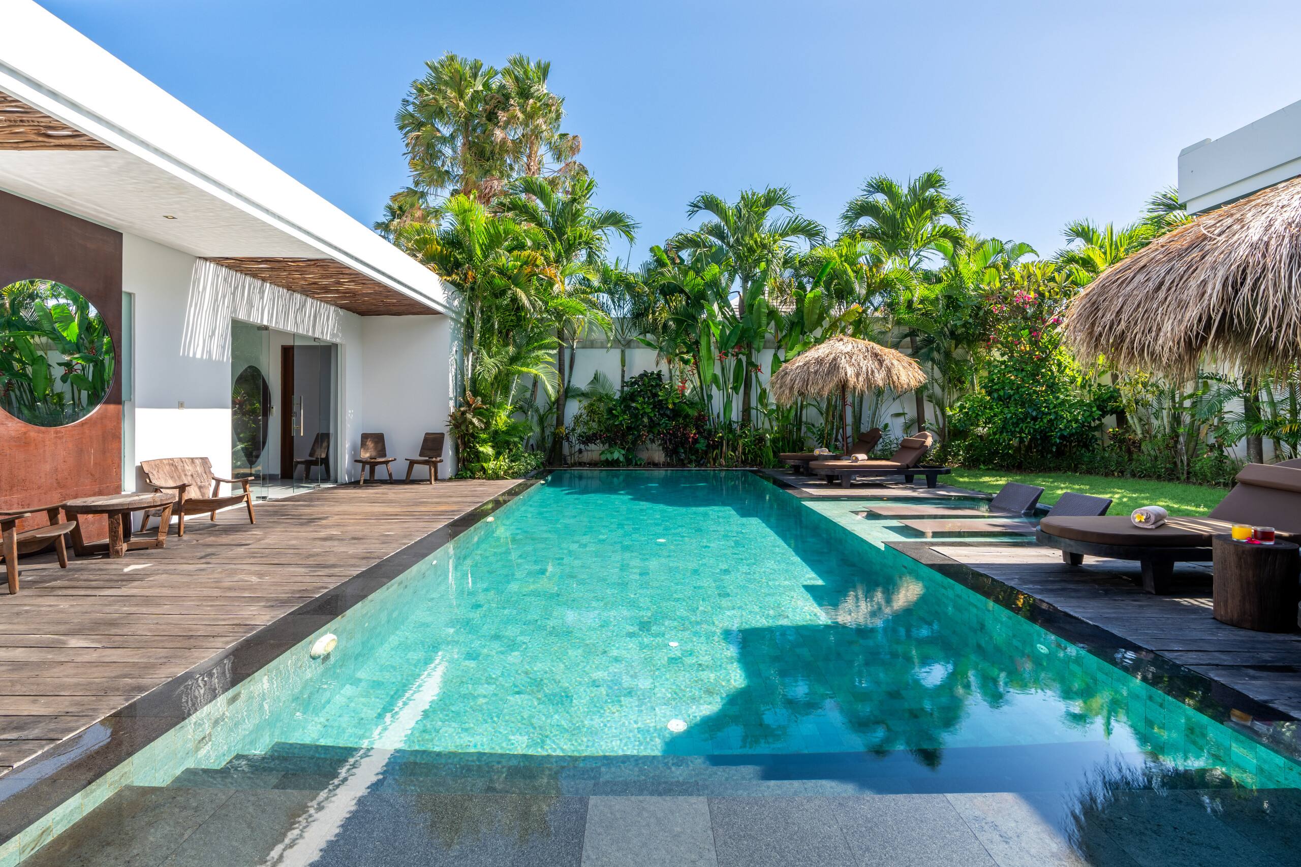 Private Pool 6