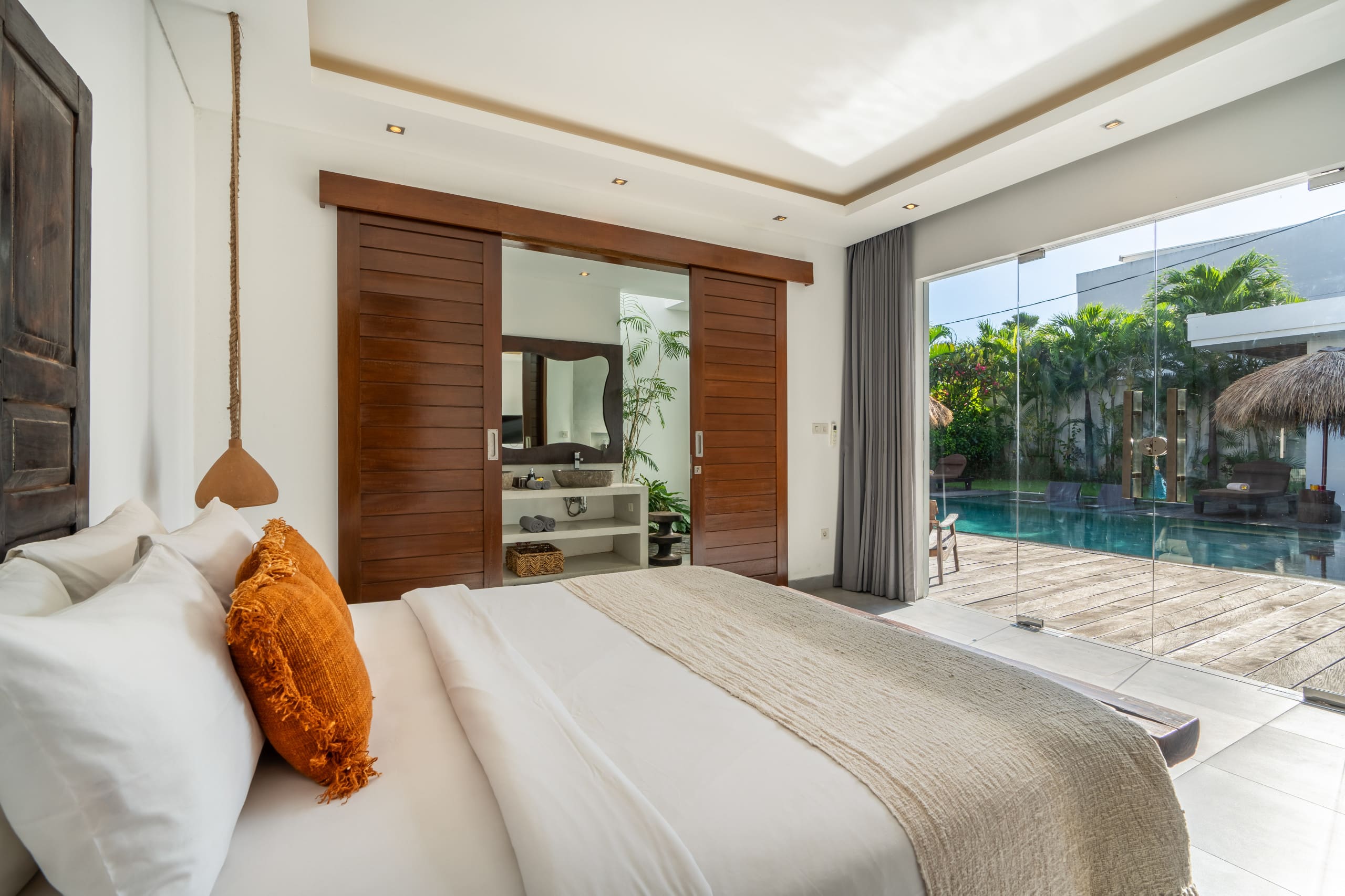 Private Pool 26