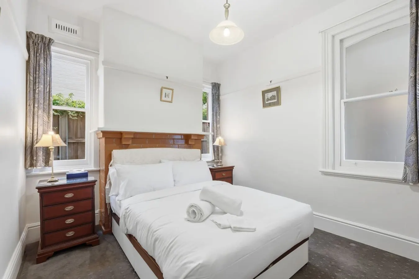 Heritage Sandy Bay Apartment, Walk to Cafes & Uni 11