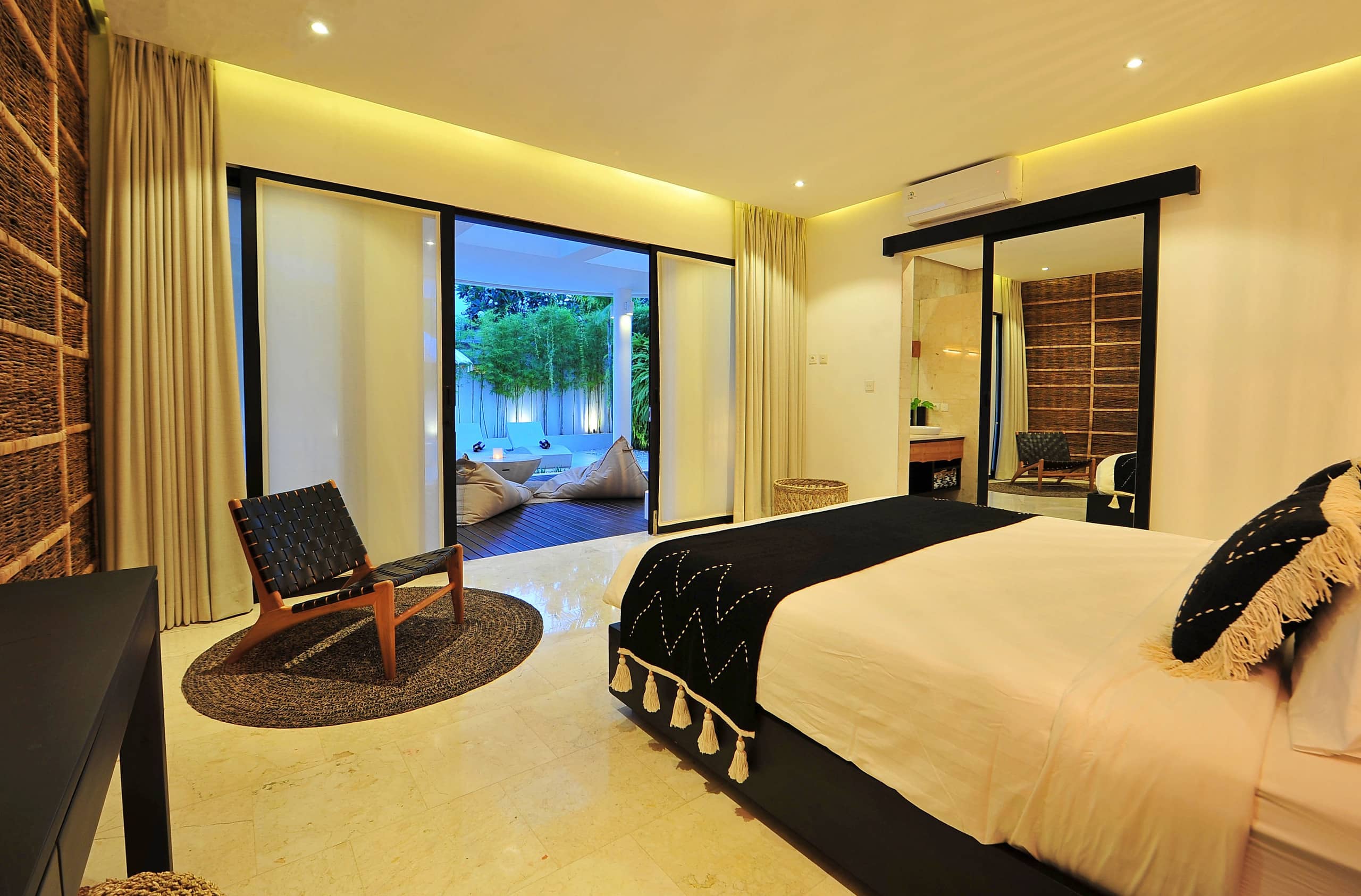 Top Location 24