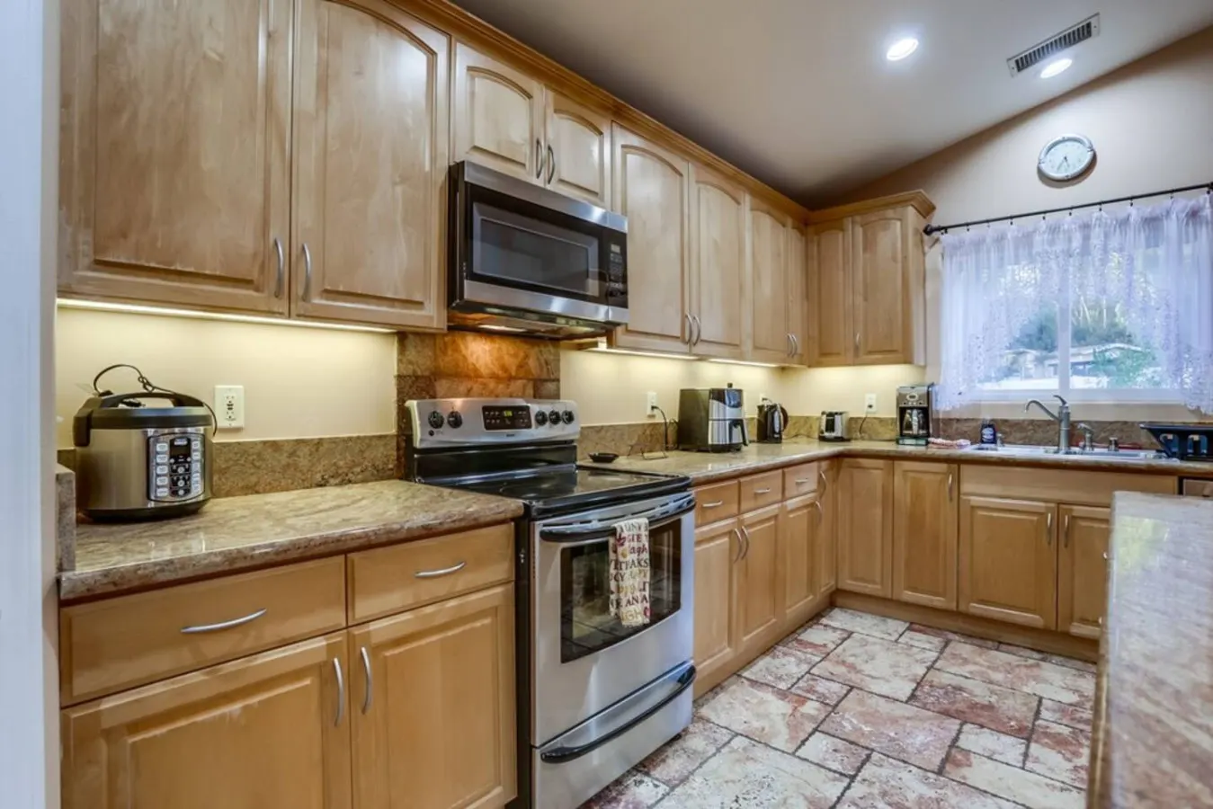 Villa Bernardo -4BR- Game Room & Family Fun! 13