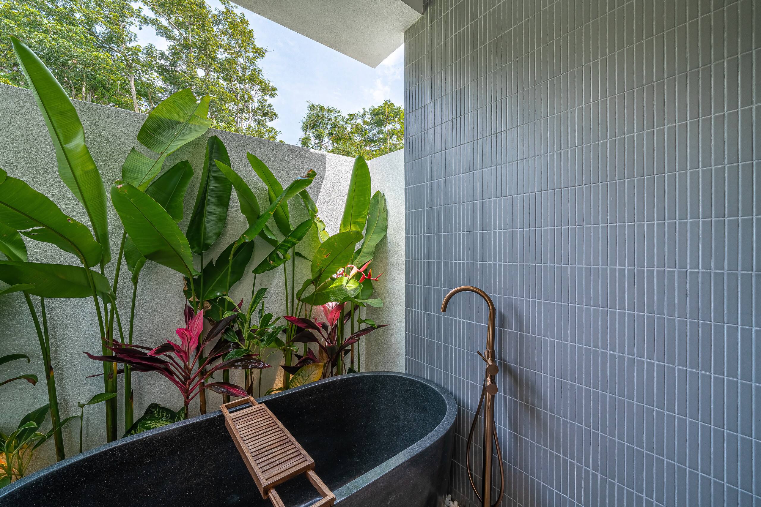 Spacious 3BR Uluwatu Villa with BBQ & Rooftop! 21