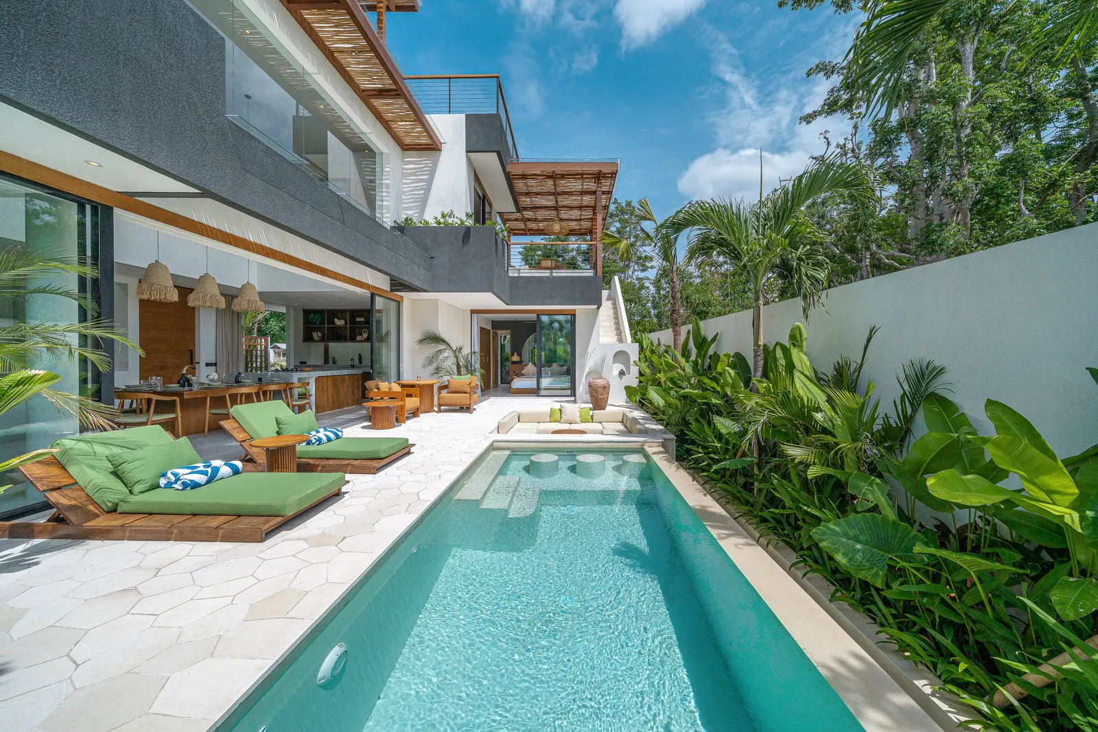 Spacious 3BR Uluwatu Villa with BBQ & Rooftop!
