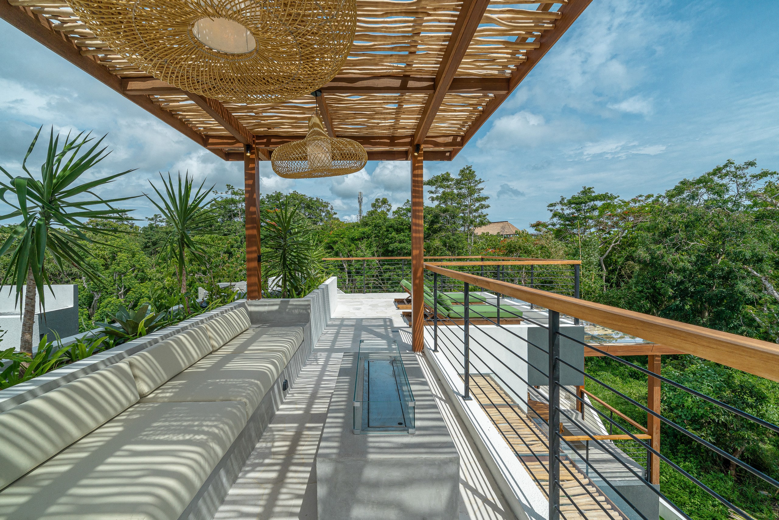 Spacious 3BR Uluwatu Villa with BBQ & Rooftop! 6