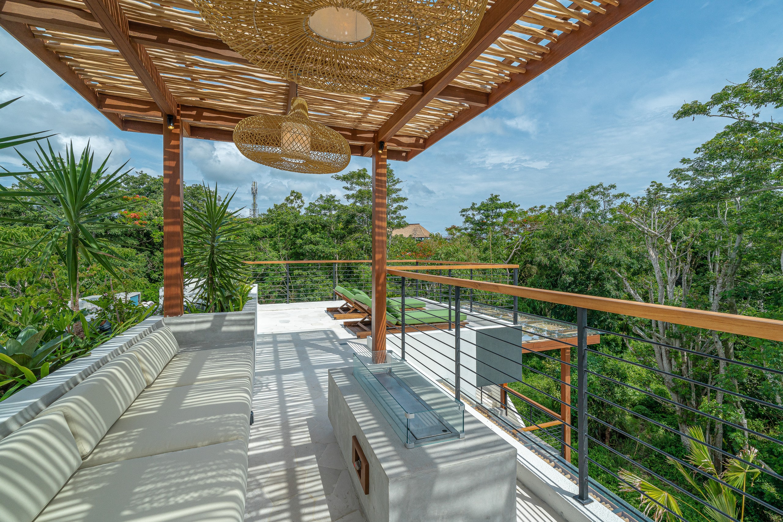Spacious 3BR Uluwatu Villa with BBQ & Rooftop! 34