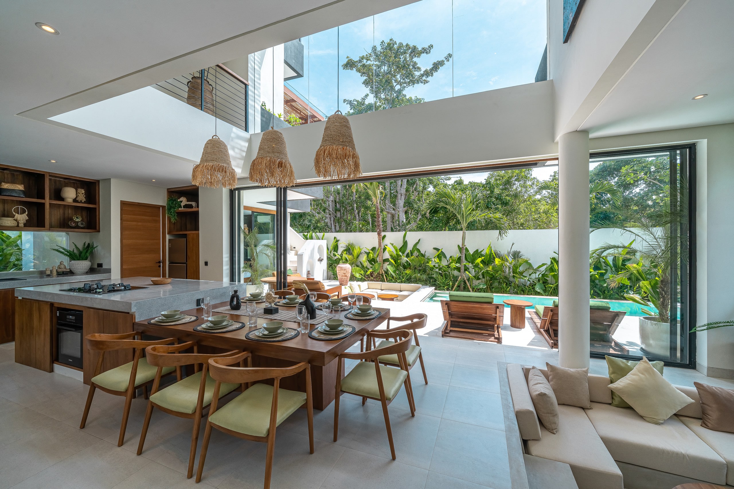 Spacious 3BR Uluwatu Villa with BBQ & Rooftop! 11