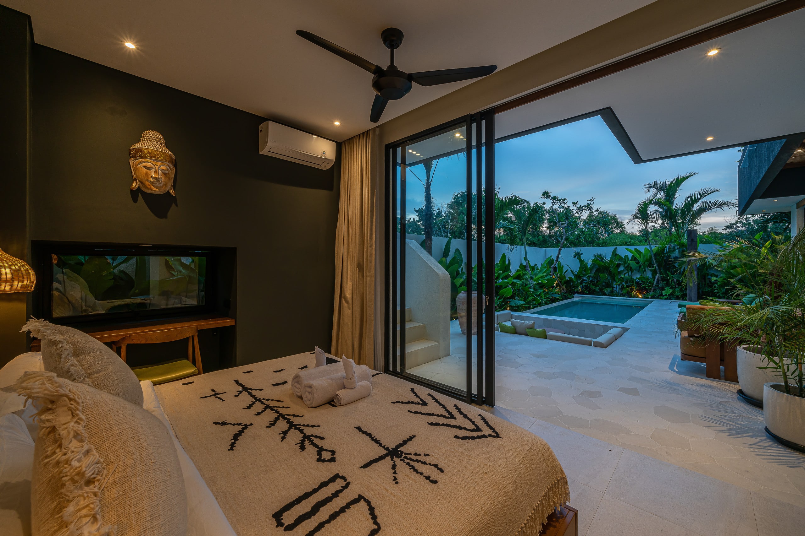 Spacious 3BR Uluwatu Villa with BBQ & Rooftop! 14