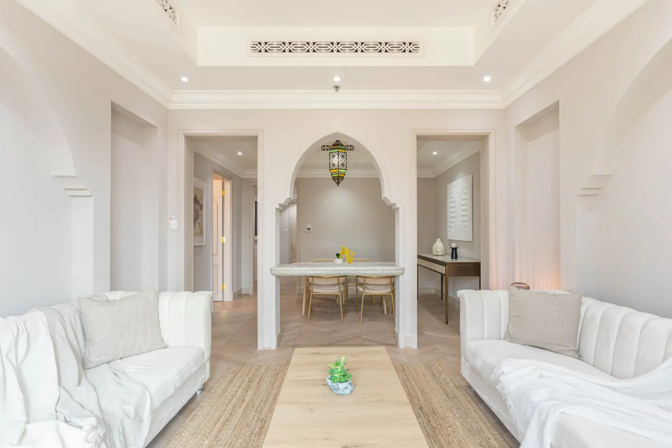 Souk Al Bahar Home w/ direct Dubai Mall Access 16