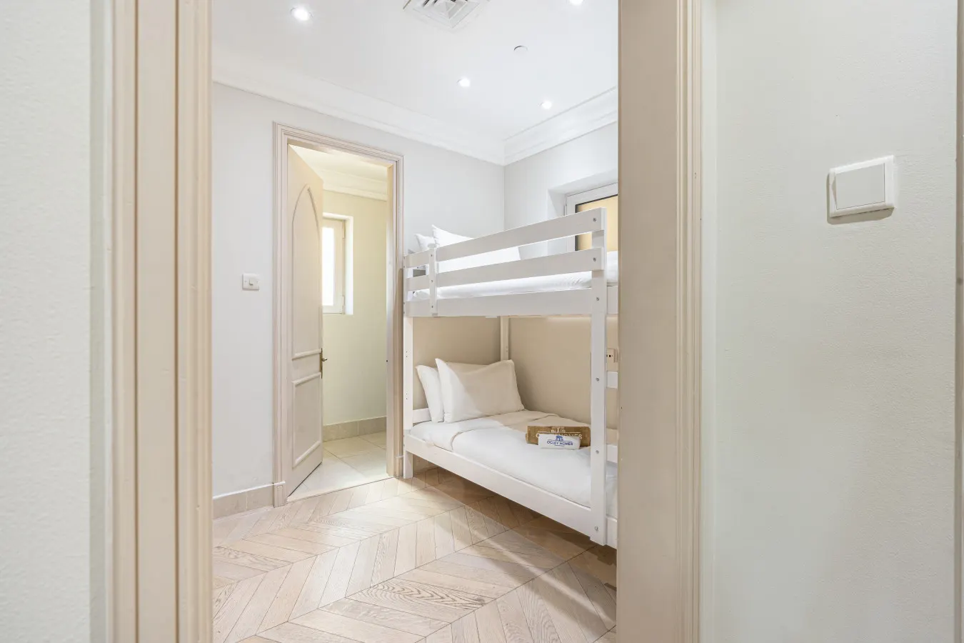 Souk Al Bahar Home w/ direct Dubai Mall Access 20