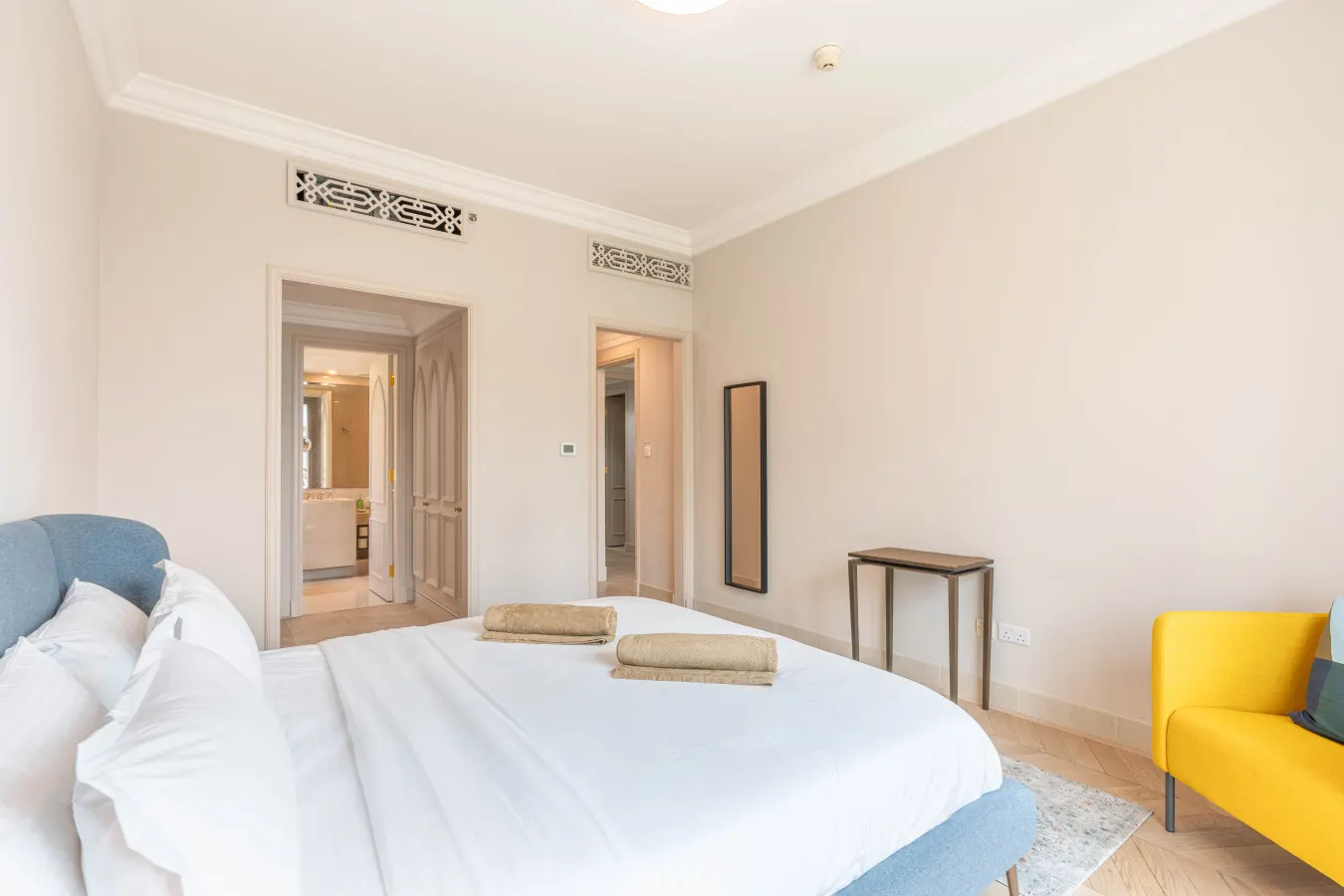 Souk Al Bahar Home w/ direct Dubai Mall Access 7