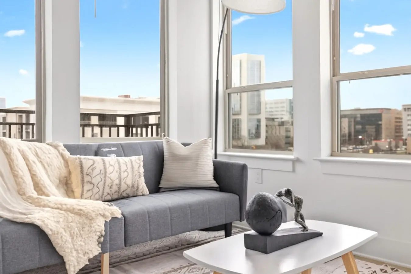 Upscale 2BR Near Regions Field + Park 8