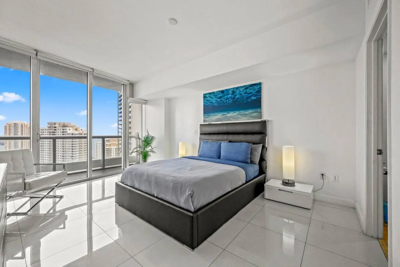 ★ Iconic Icon W Unit - Pool & Ocean Views ★ 7