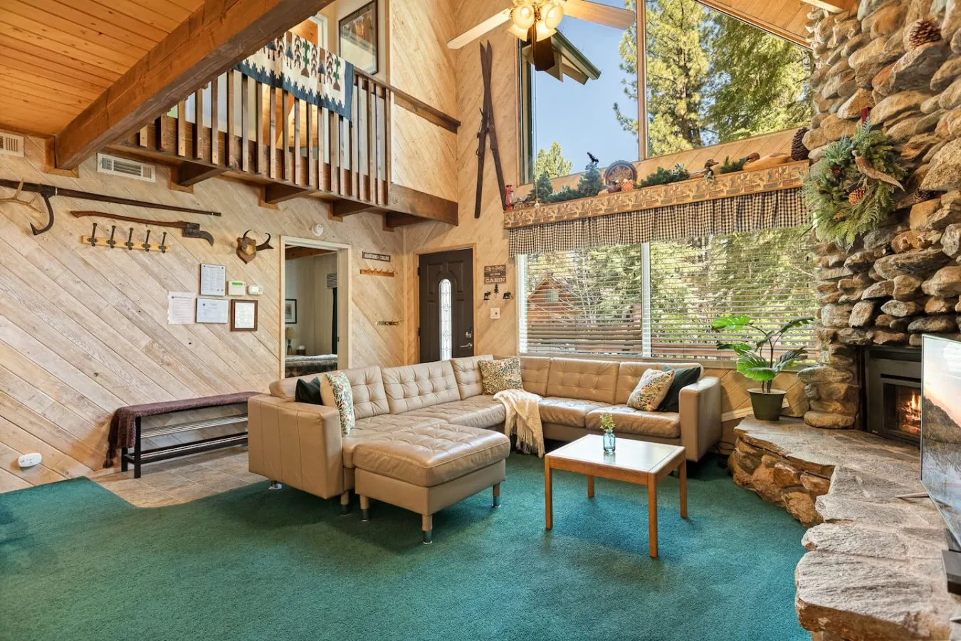 Summit Haus Game Room, Close to Snow Summit 12