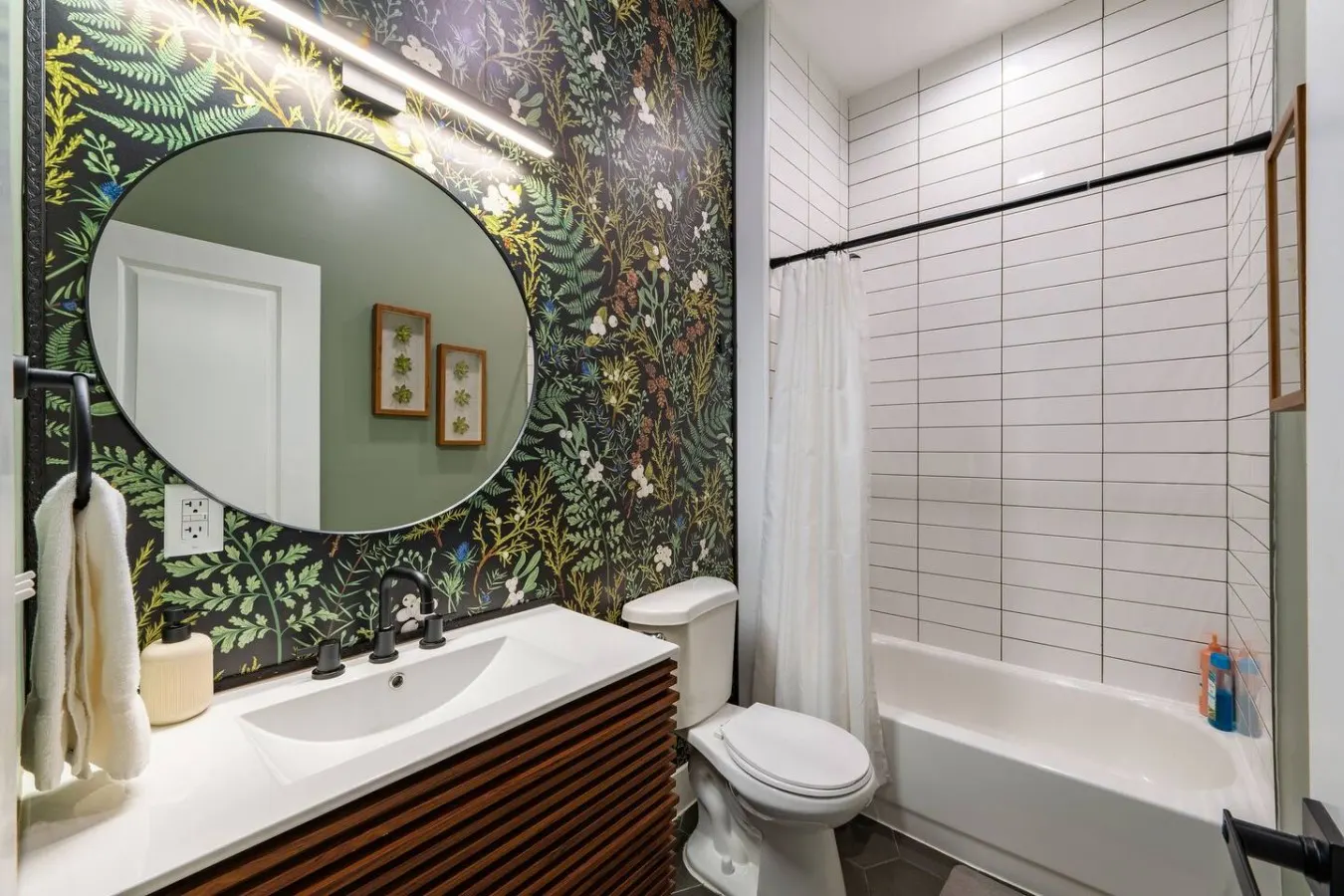 3BR Home + Hot Tub + Stadiums near Downtown, OTR 18