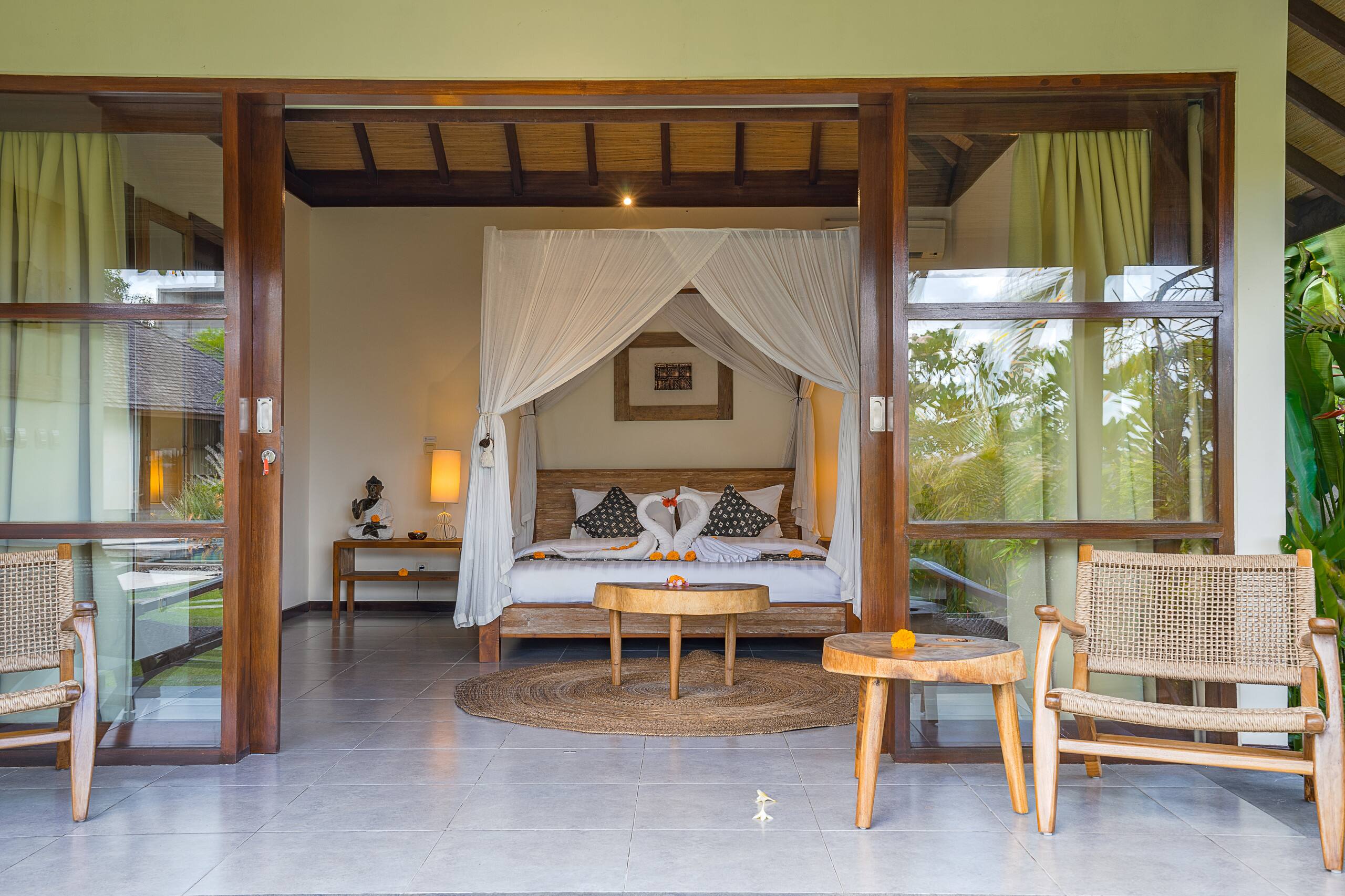 Villa Alroda Sawah, private luxury oasis in Canggu 23