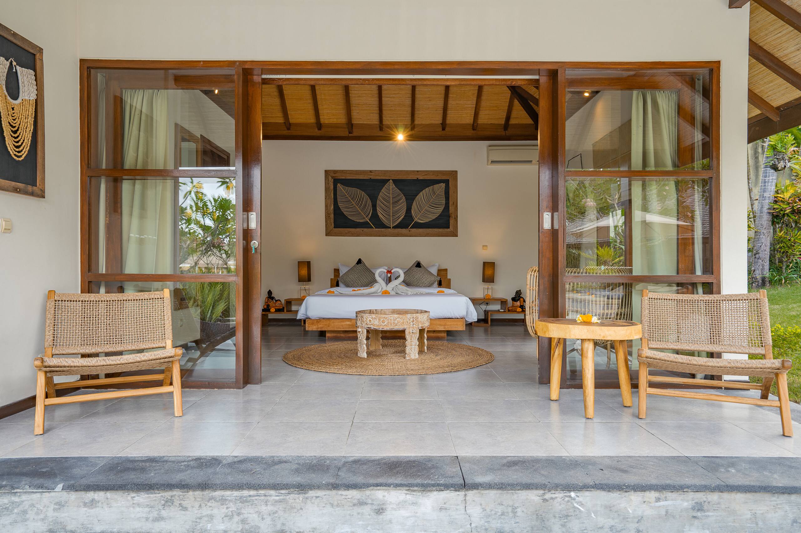 Villa Alroda Sawah, private luxury oasis in Canggu 32