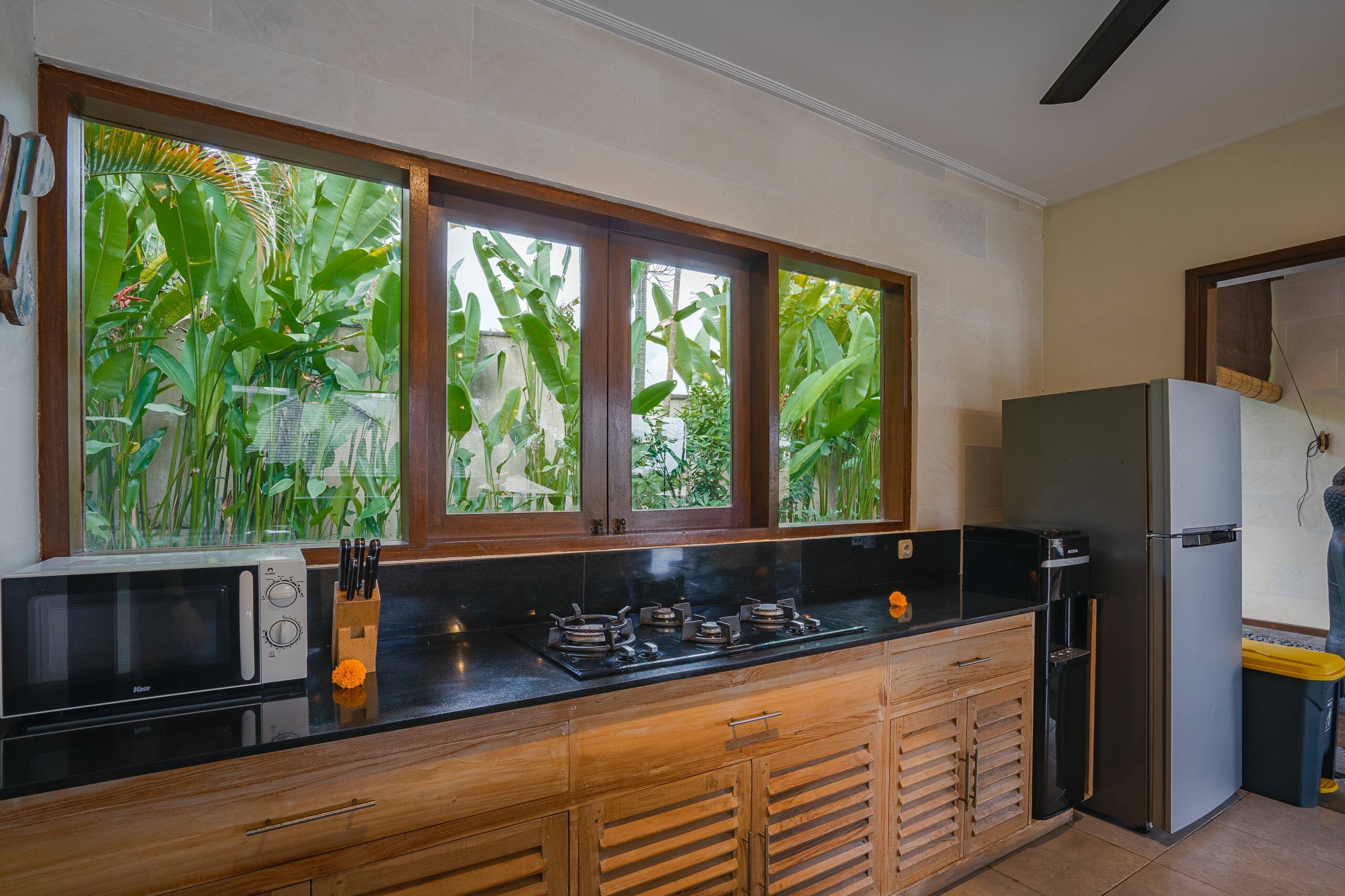 Villa Alroda Sawah, private luxury oasis in Canggu 14