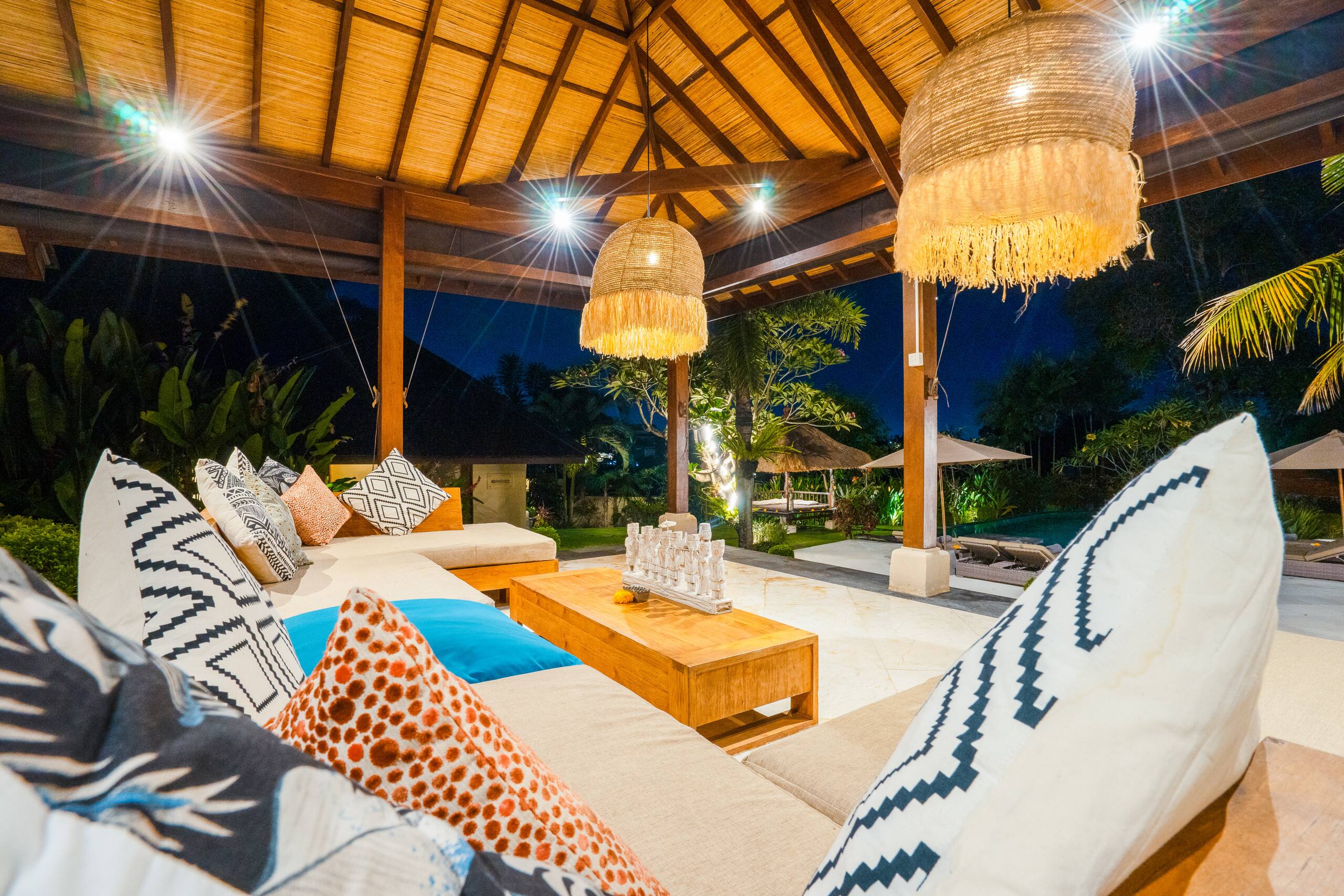 Villa Alroda Sawah, private luxury oasis in Canggu 9