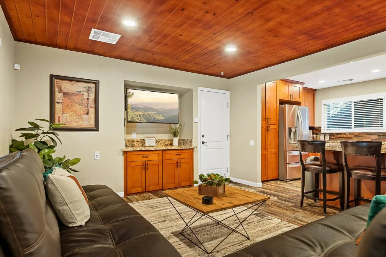 Beary Peaceful Mtn Escape, with hot tub and game room