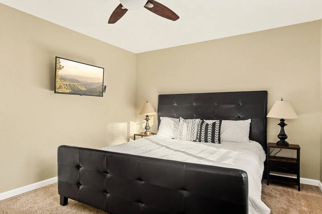 Beary Peaceful Mtn Escape, with hot tub and game room 13