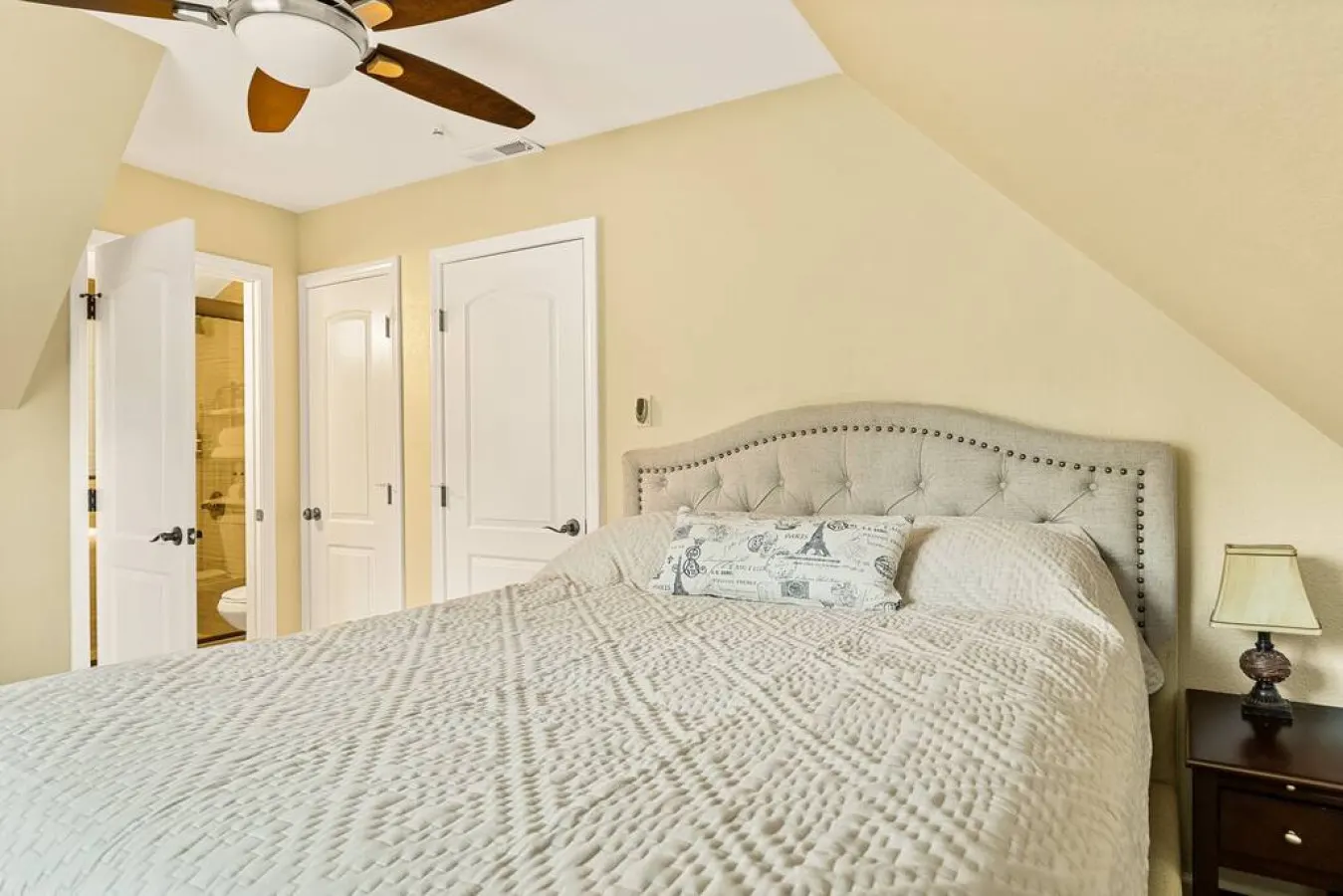 Beary Peaceful Mtn Escape, with hot tub and game room 16