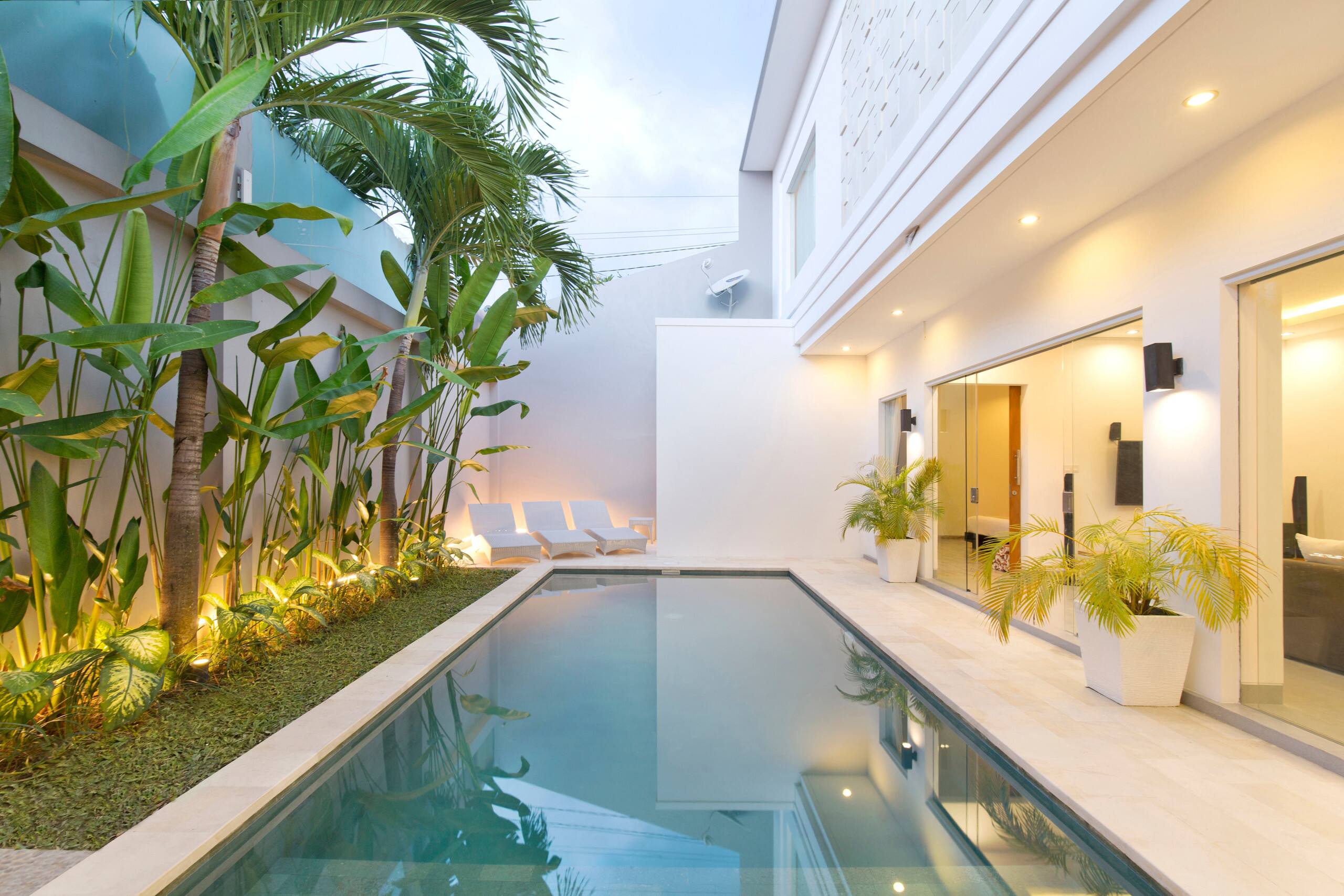Prani Dua 3br Villa in the heart of Seminyak — photo 3