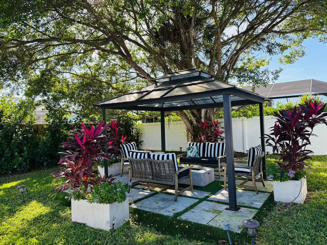 Seashell Cottage 1