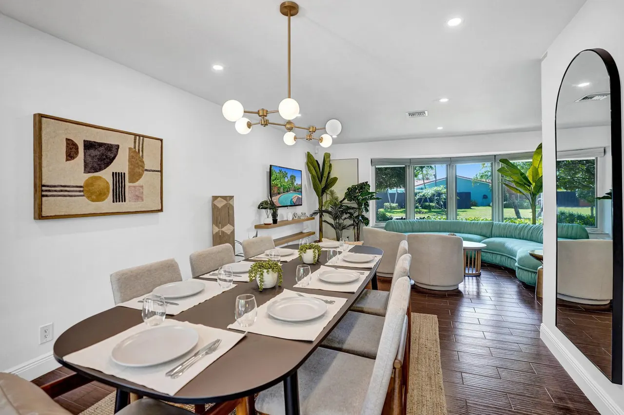 Family Beach Home. Pool & BBQ 13