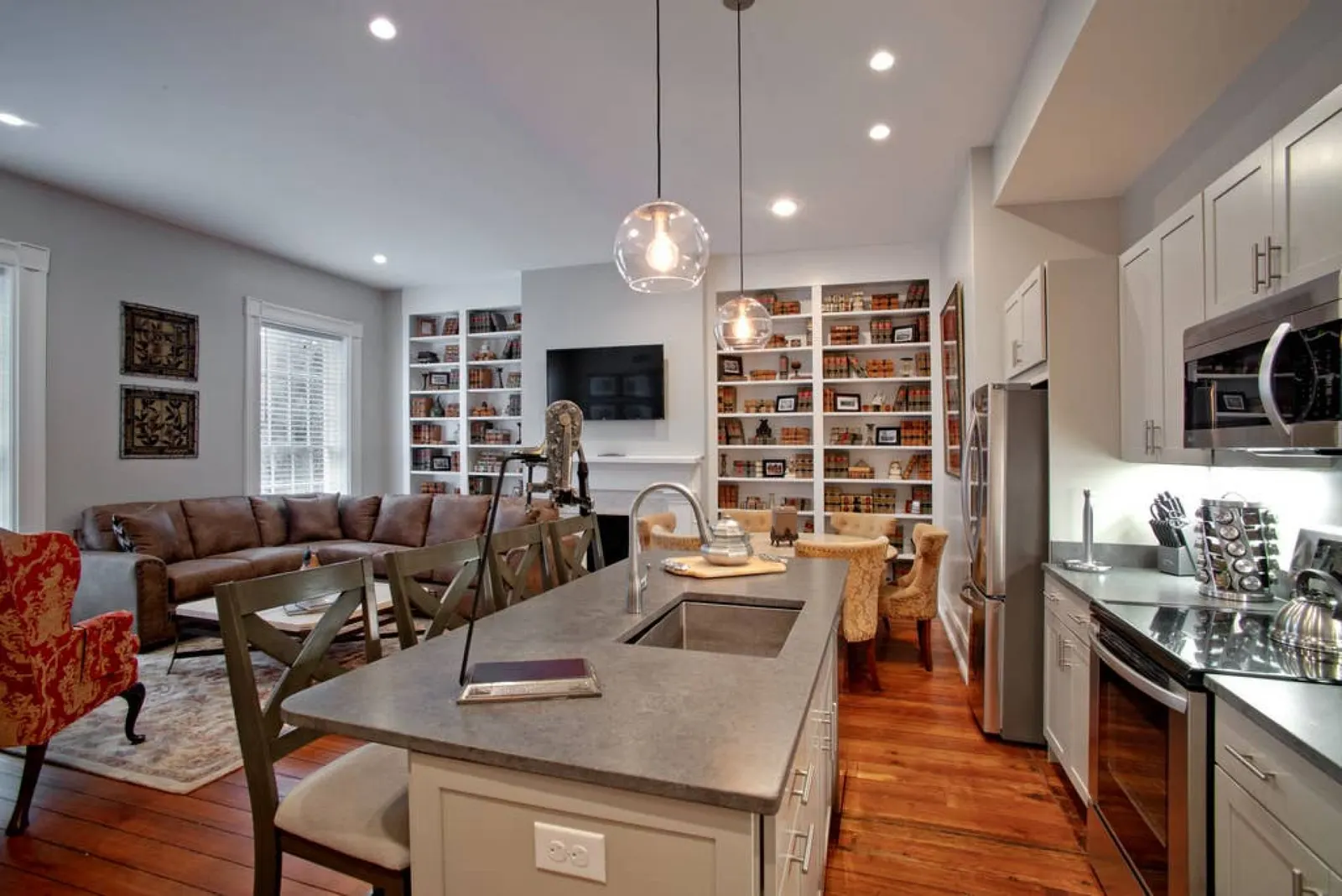236 Oglethorpe A&B Rare & Beautifully Updated 9 Bed, 8 Bath Townhome 3