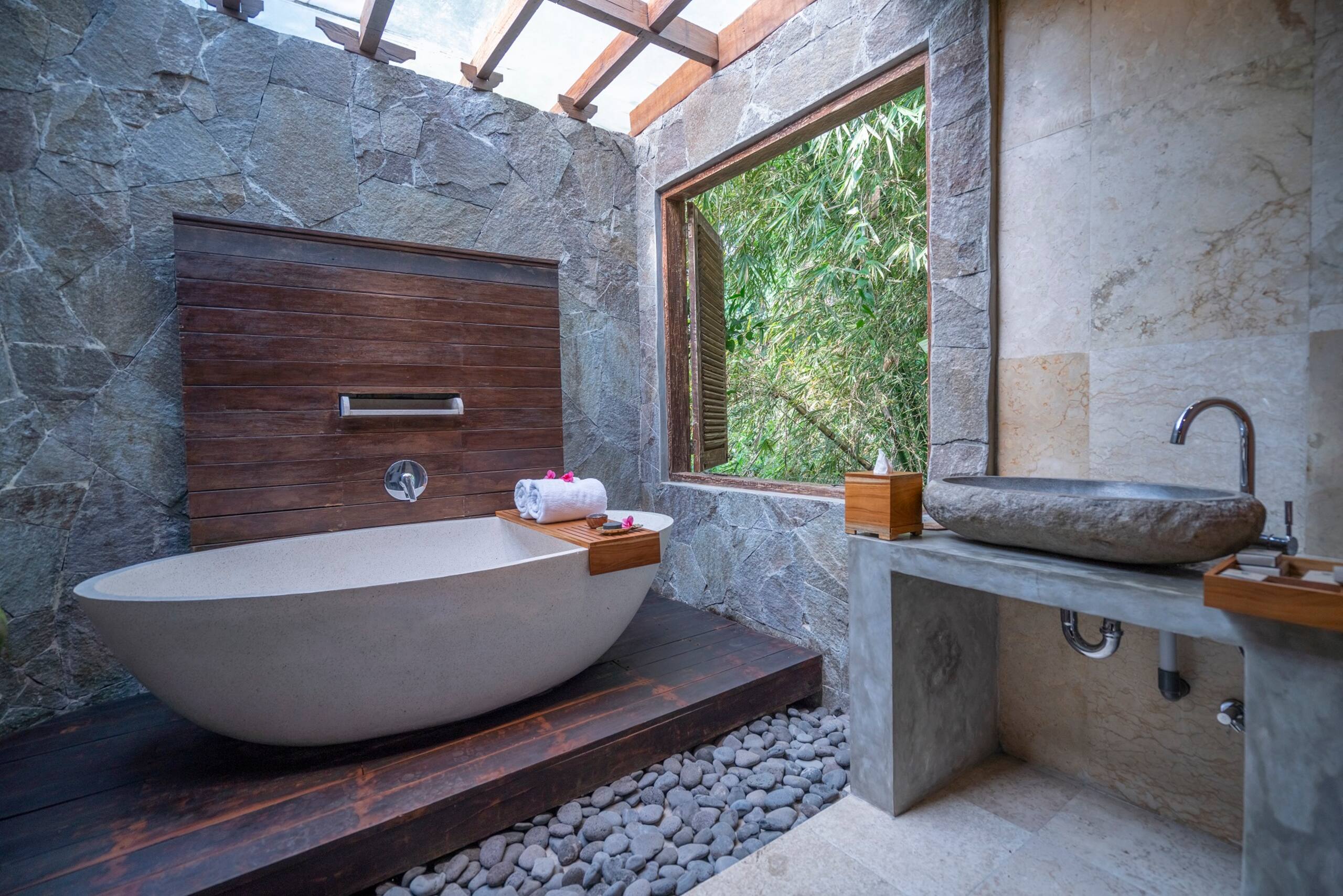 Menzel Ubud One Bedroom Ethnic Villa With Balcony 12