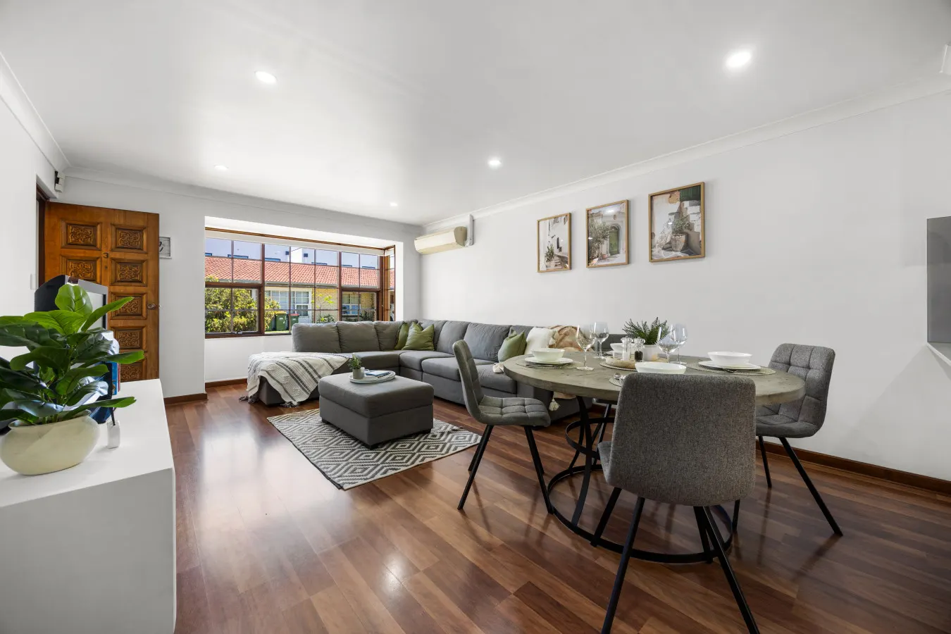 Tranquil Suite—Modern Comfort between CBD & Beach