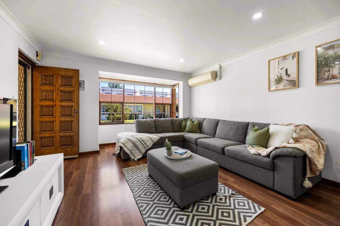 Tranquil Suite—Modern Comfort between CBD & Beach — photo 2