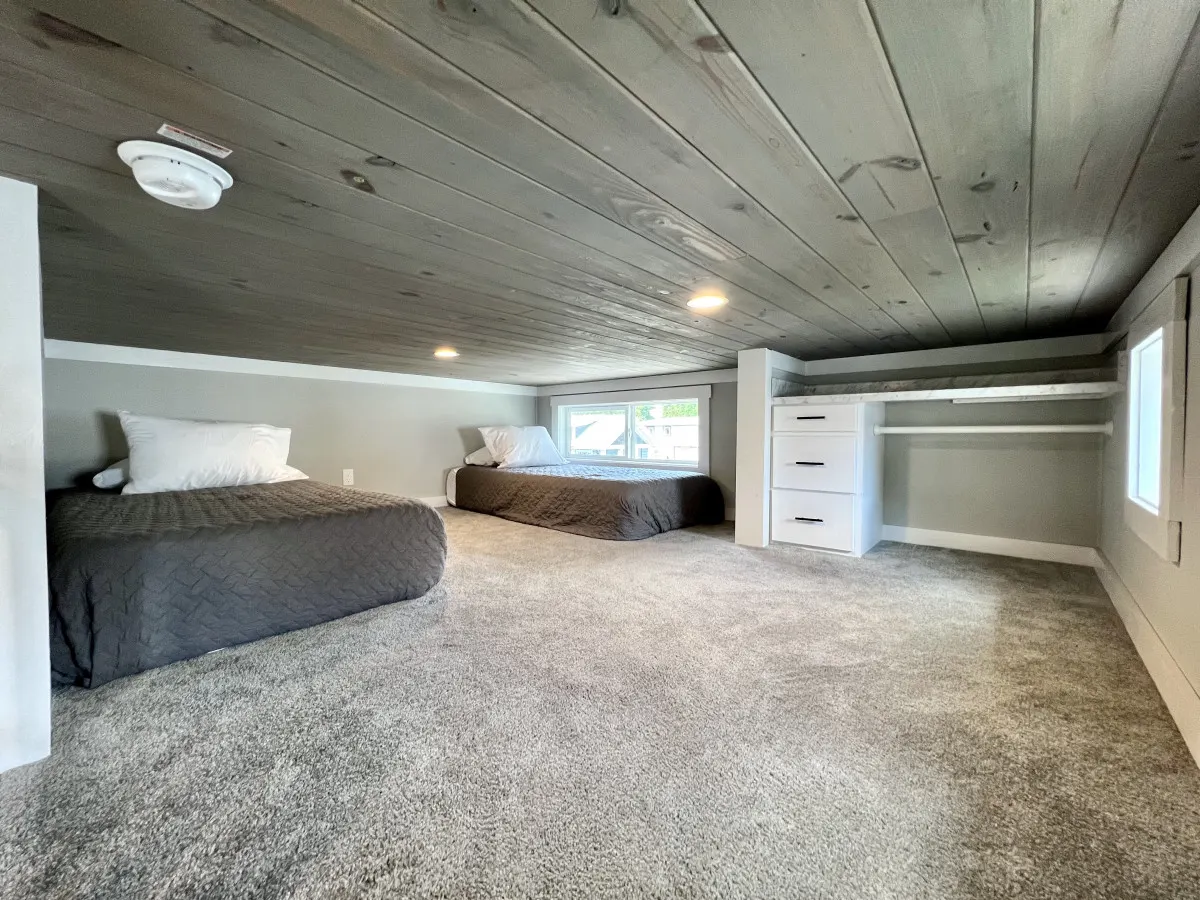 The Osprey House- Pet friendly Lakeside Tiny Home in Clermont 10