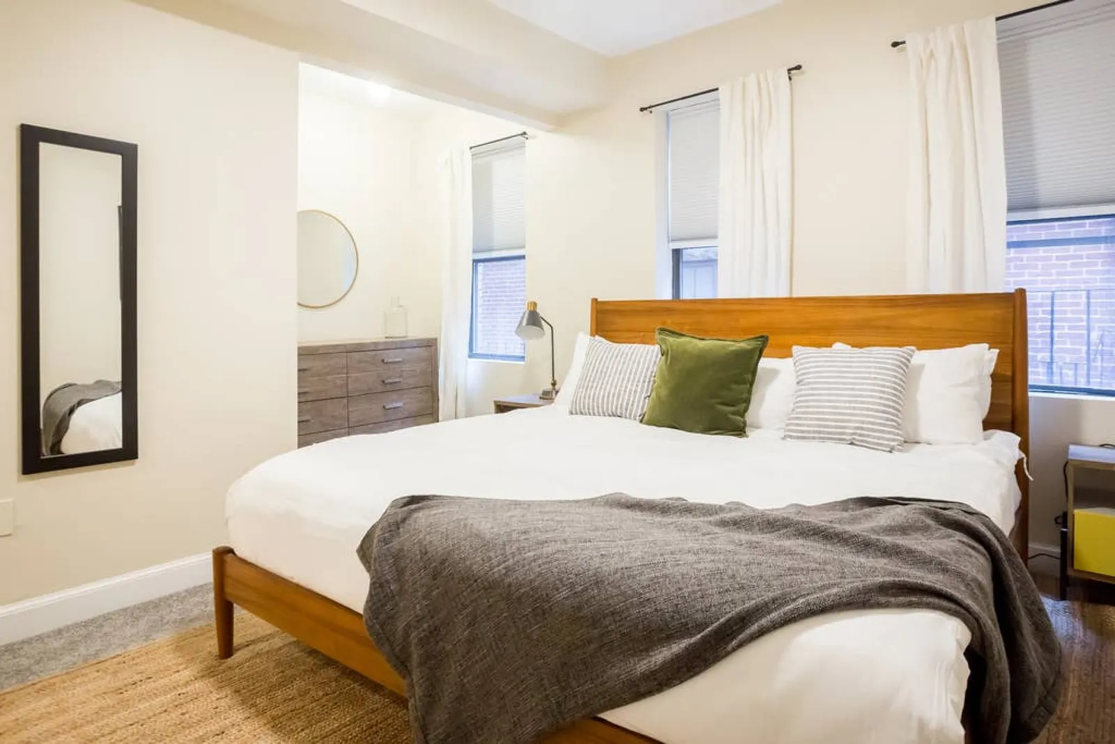 Perfect North End Apt - 2BR 2BA w/ Laundry! 1