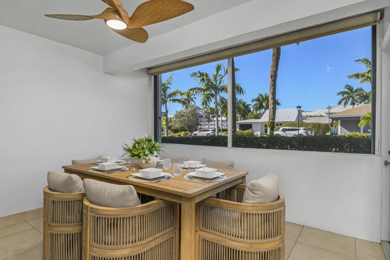 Downtown Naples Retreat - Walk to 5th Ave & Beach 13