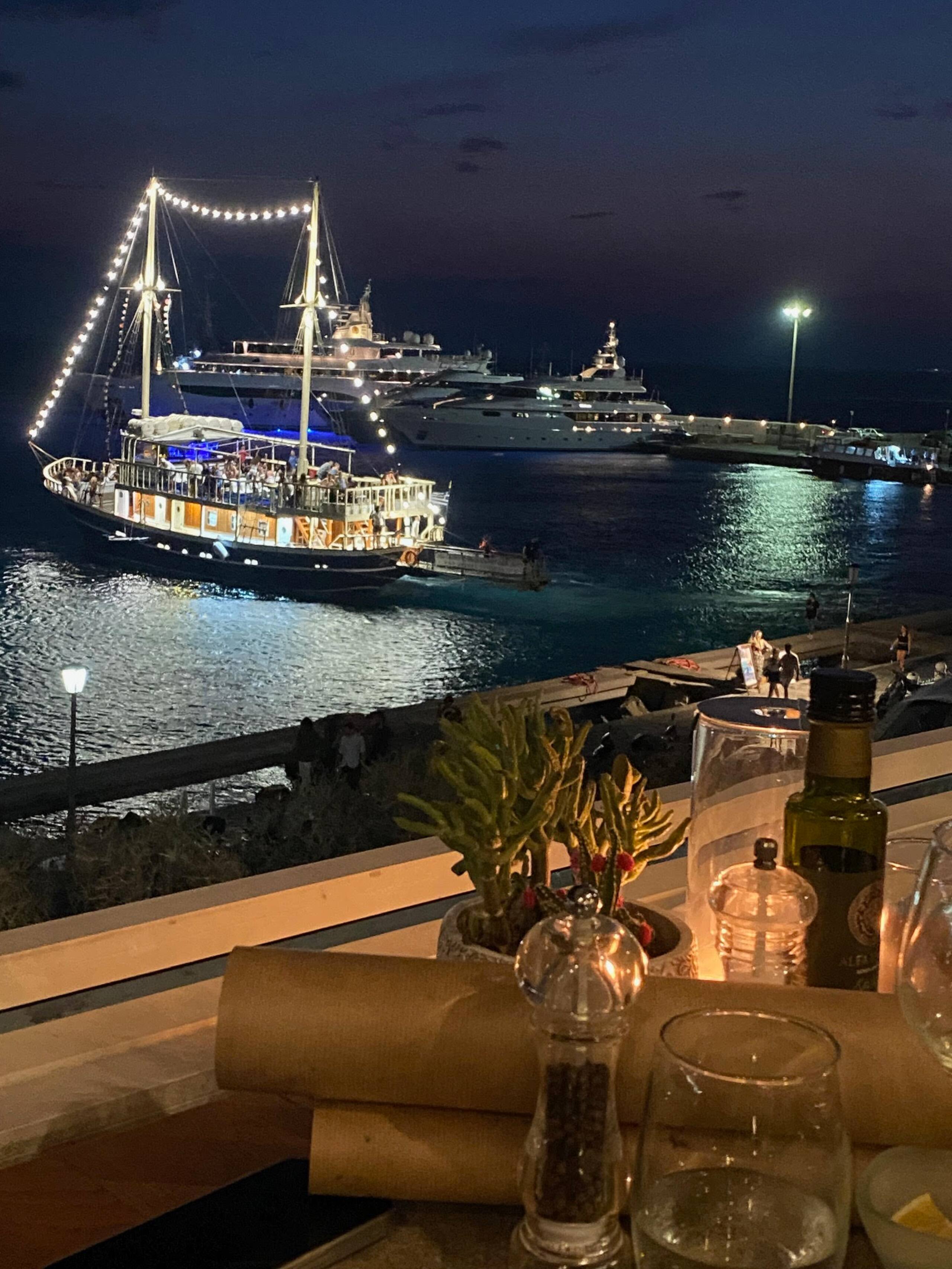 Ibiscus Chora House. Best down town location 31