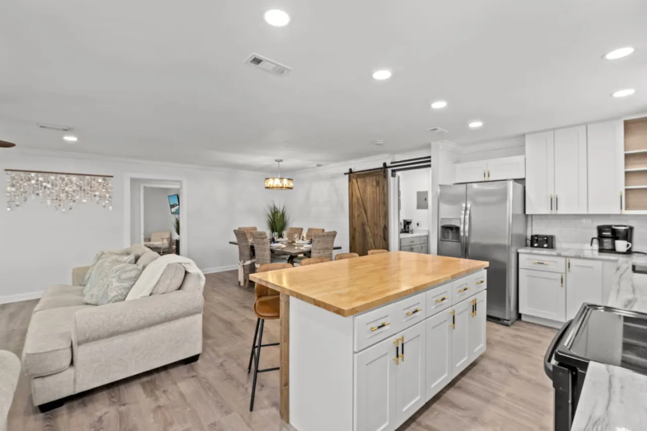 Cape Calm Modern Beach Retreat w/ Pool & Office Space 4