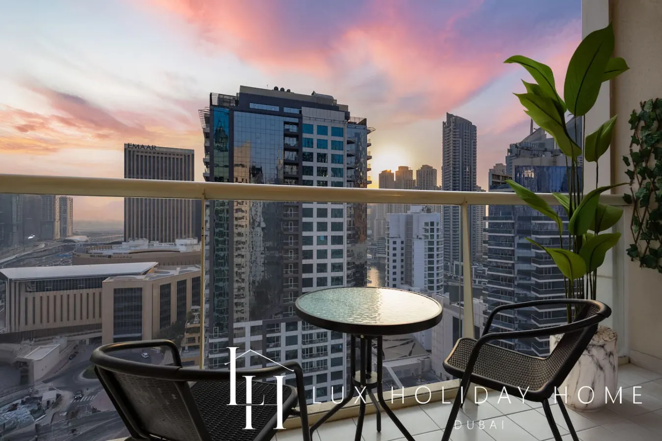 LUX The Marina View Suite 3 2