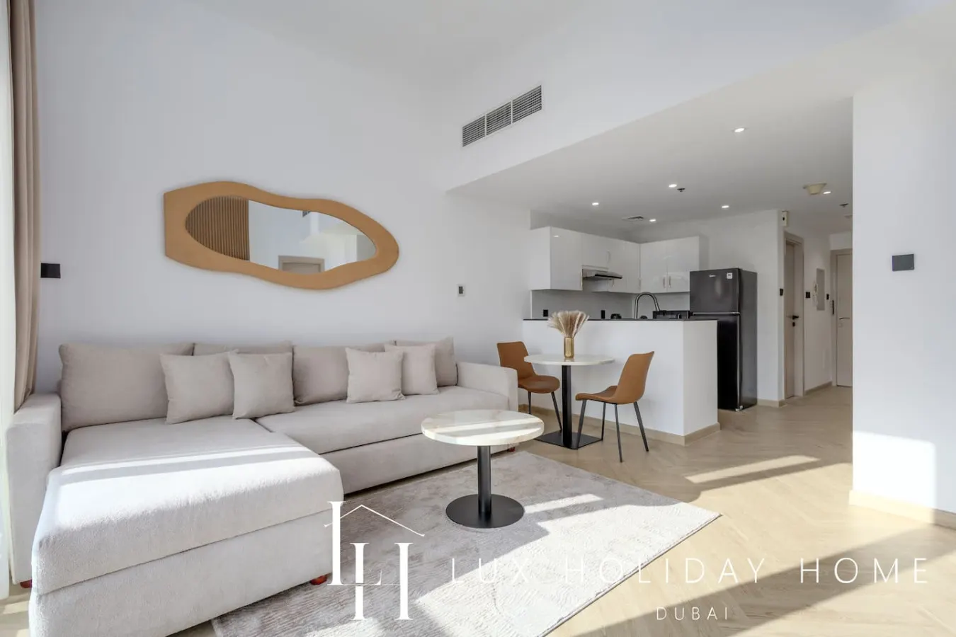 LUX The Marina View Suite 3 10