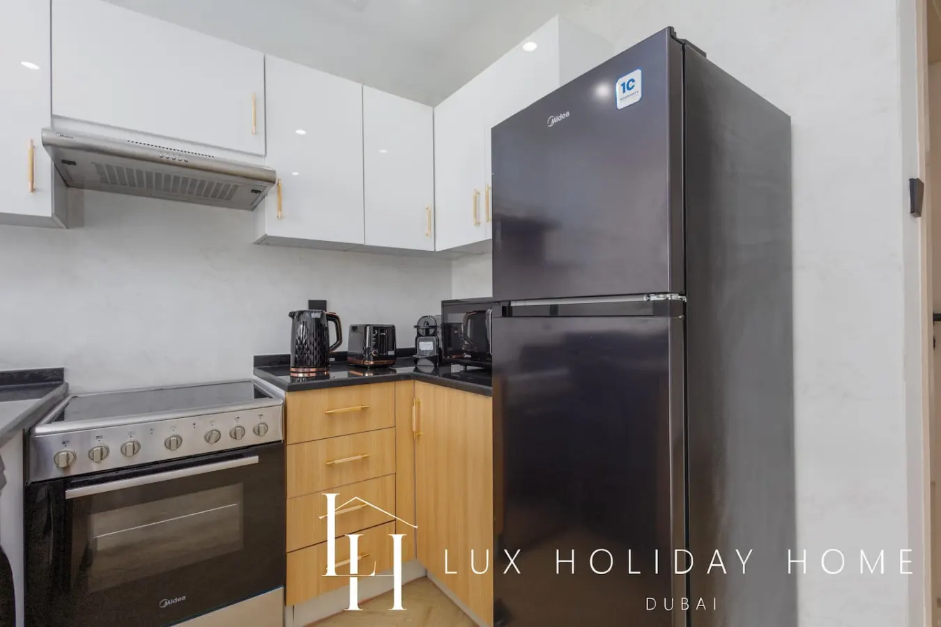 LUX The Marina View Suite 3 13