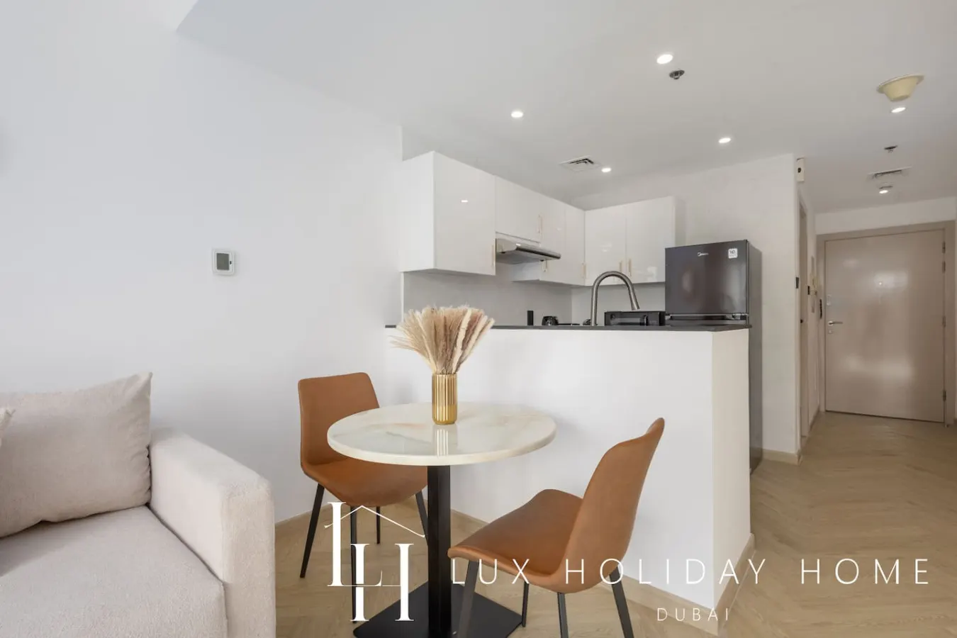 LUX The Marina View Suite 3 14