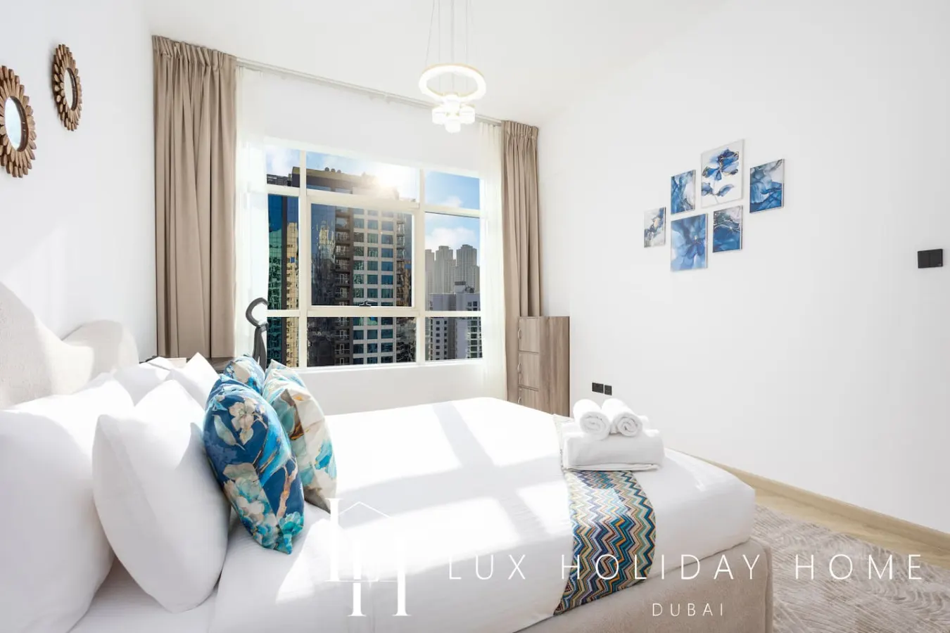 LUX The Marina View Suite 3 16